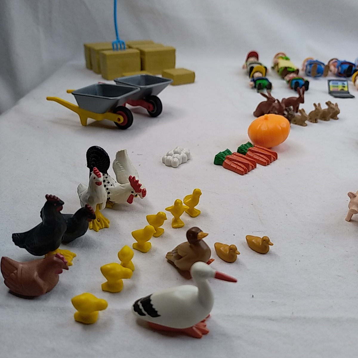 Lot Playmobil 4490 (La ferme) + 4496 (Fermier grand tracteur remorque) Très bon état - Vue 7 - 