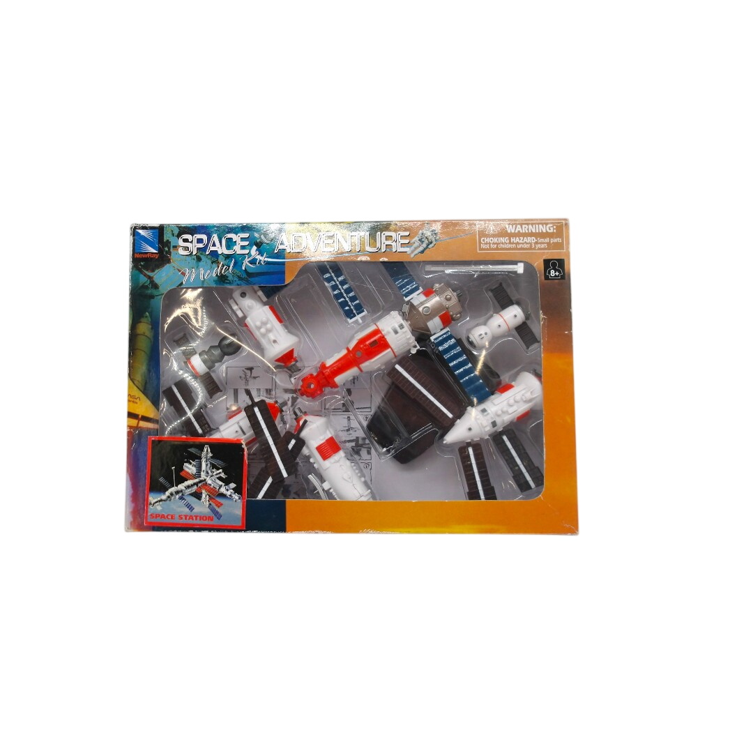 Acheter Kit maquette - Aventure spatiale station Comme neuf - 21,90 € Kit maquette - Aventure spatiale station Comme neuf - reconditionné disponible sur Label Emmaüs