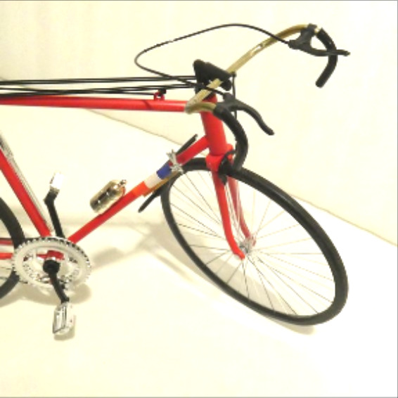 2 Mini-vélos rouge et orange Boule Or et casquette Tour de France  - Vue 5 - 