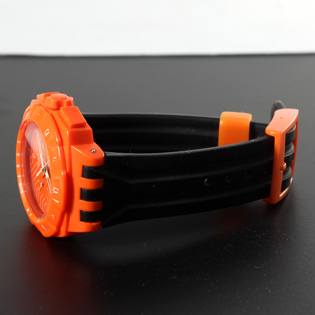 Voir photo 2 de Montre homme Swatch Montre homme Swatch Bon état - Vue 2 -