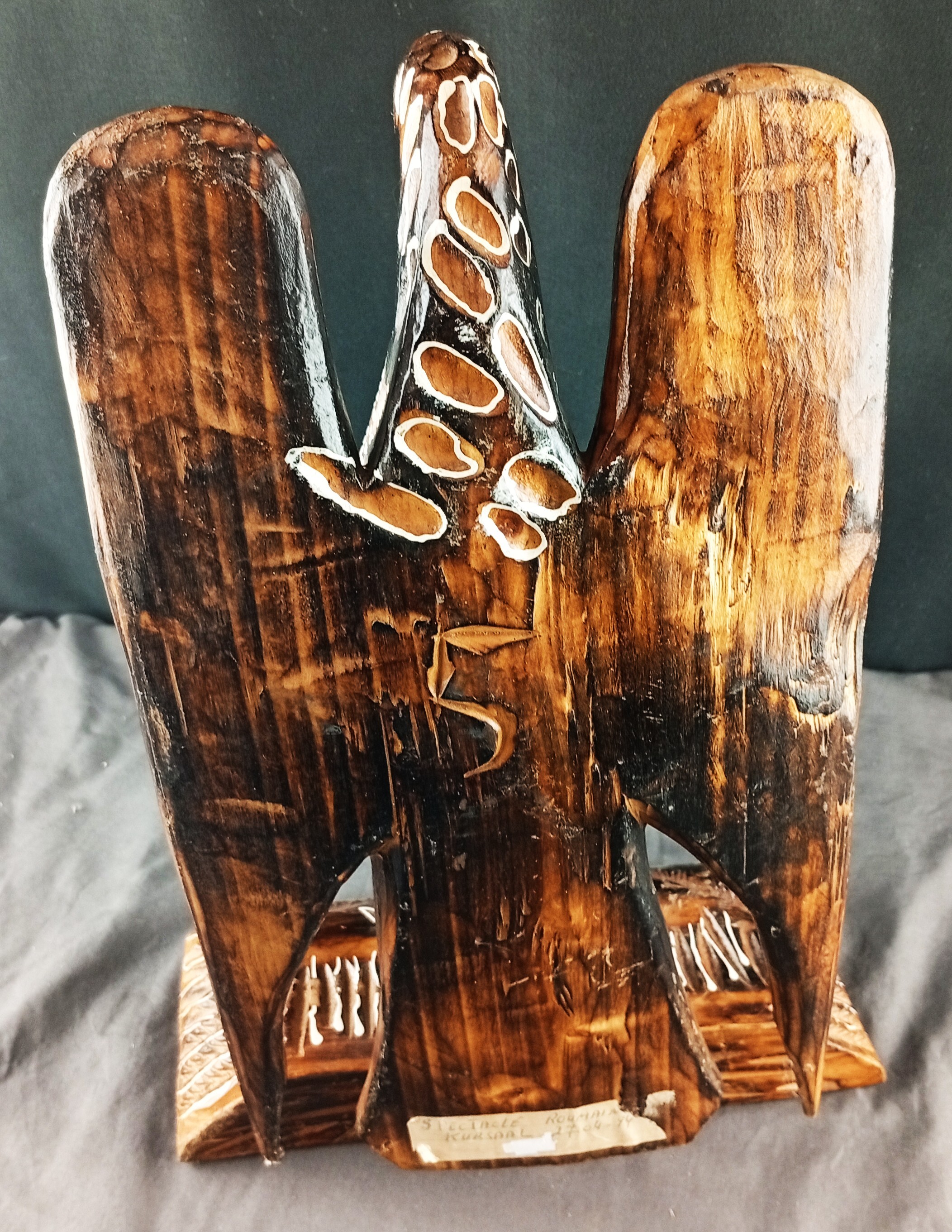 Aigle sculpté en bois- Artisanat Roumain authentique - Photo 2