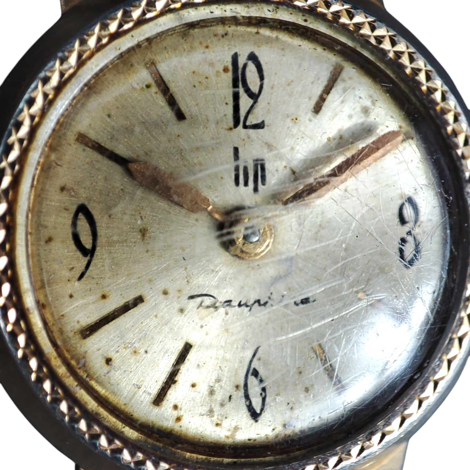 Voir photo 9 de Ancienne montre LIP plaquée or numérotée et mécanique pour femme Ancienne montre LIP plaquée or numérotée et mécanique pour femme État correct - Vue 9 -