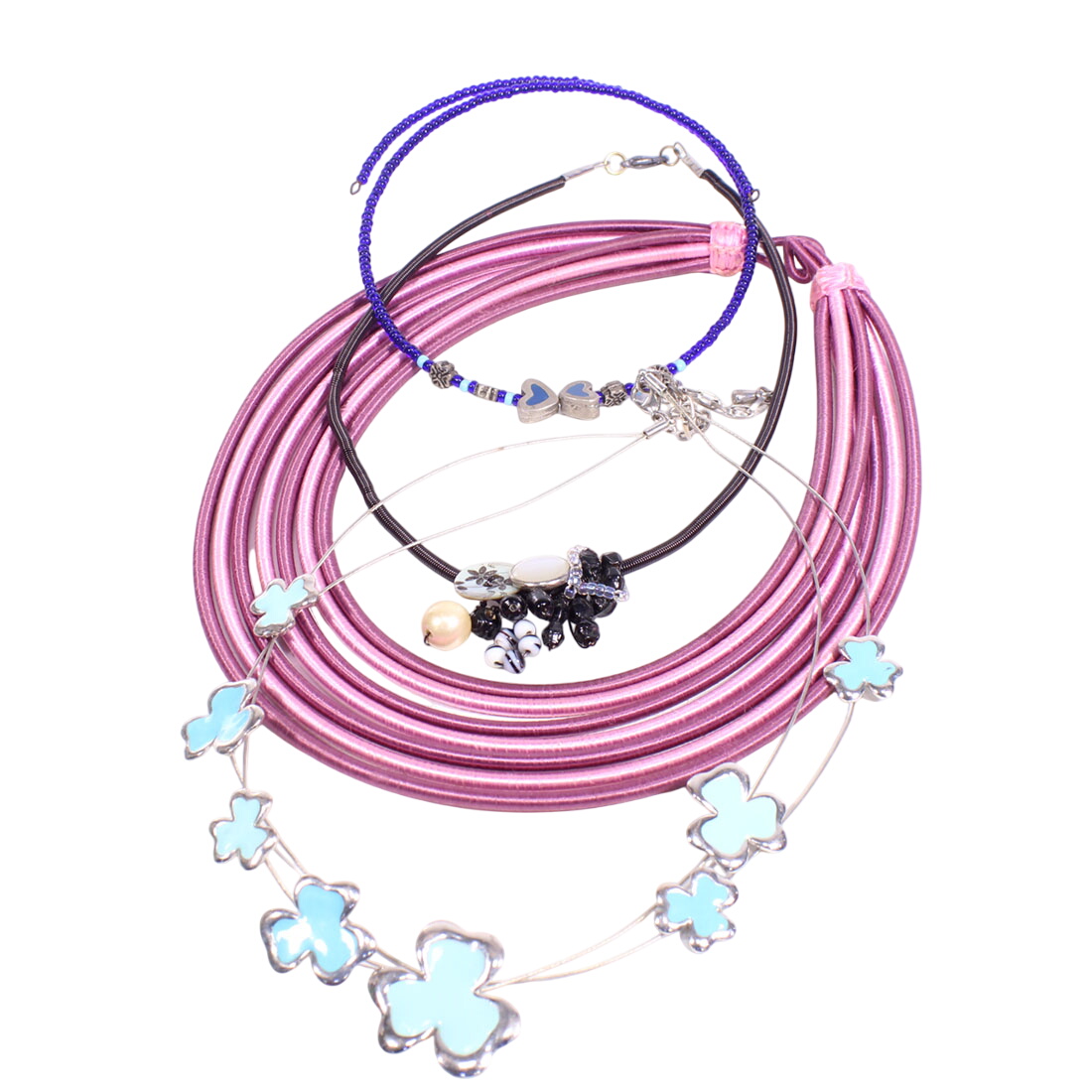 Acheter Lot de colliers originaux Bon état - 22,00 € Lot de colliers originaux Bon état - reconditionné disponible sur Label Emmaüs