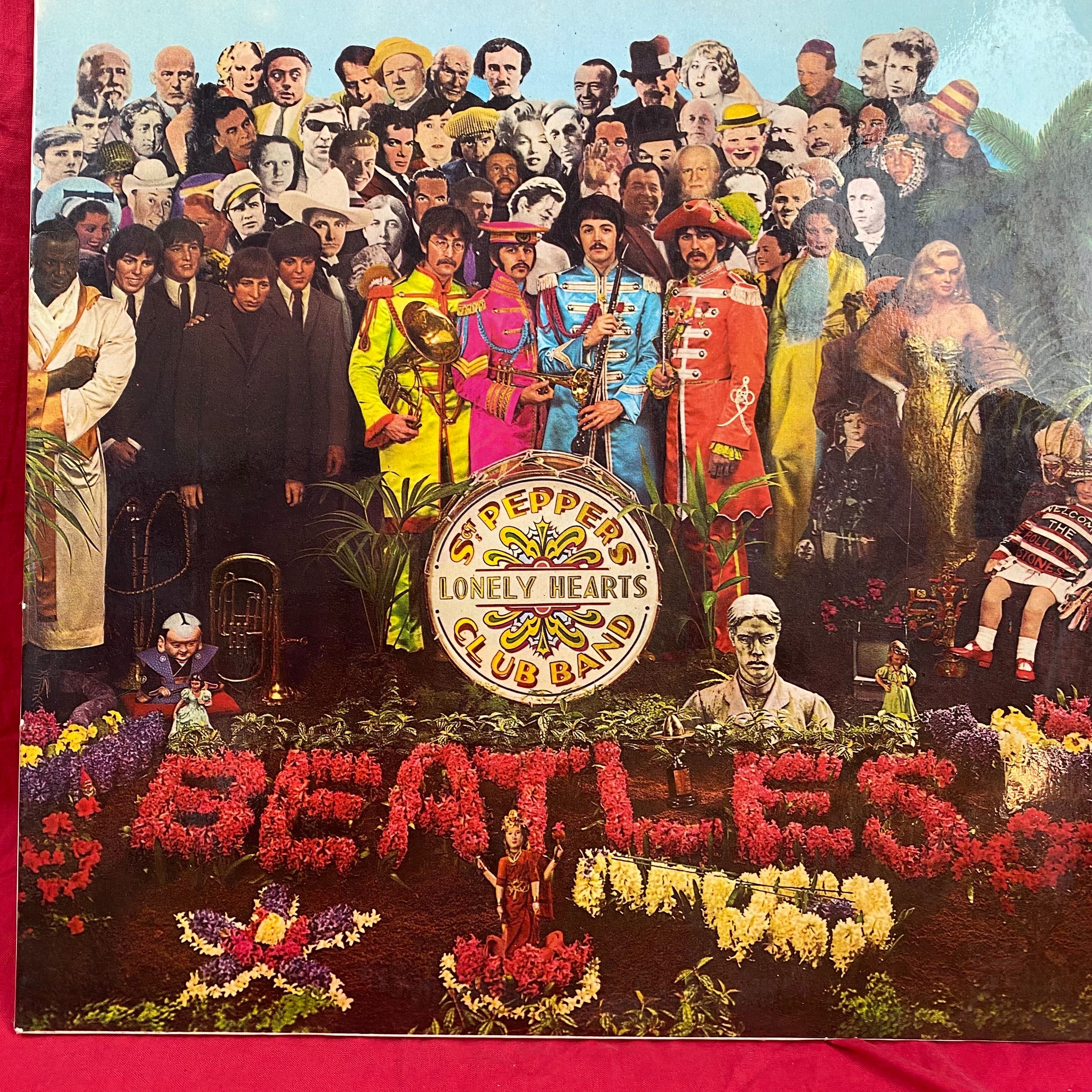 Sgt Pepper Lonely Hearts Club Band "BEATLES" Bon état - Vue 2 - 