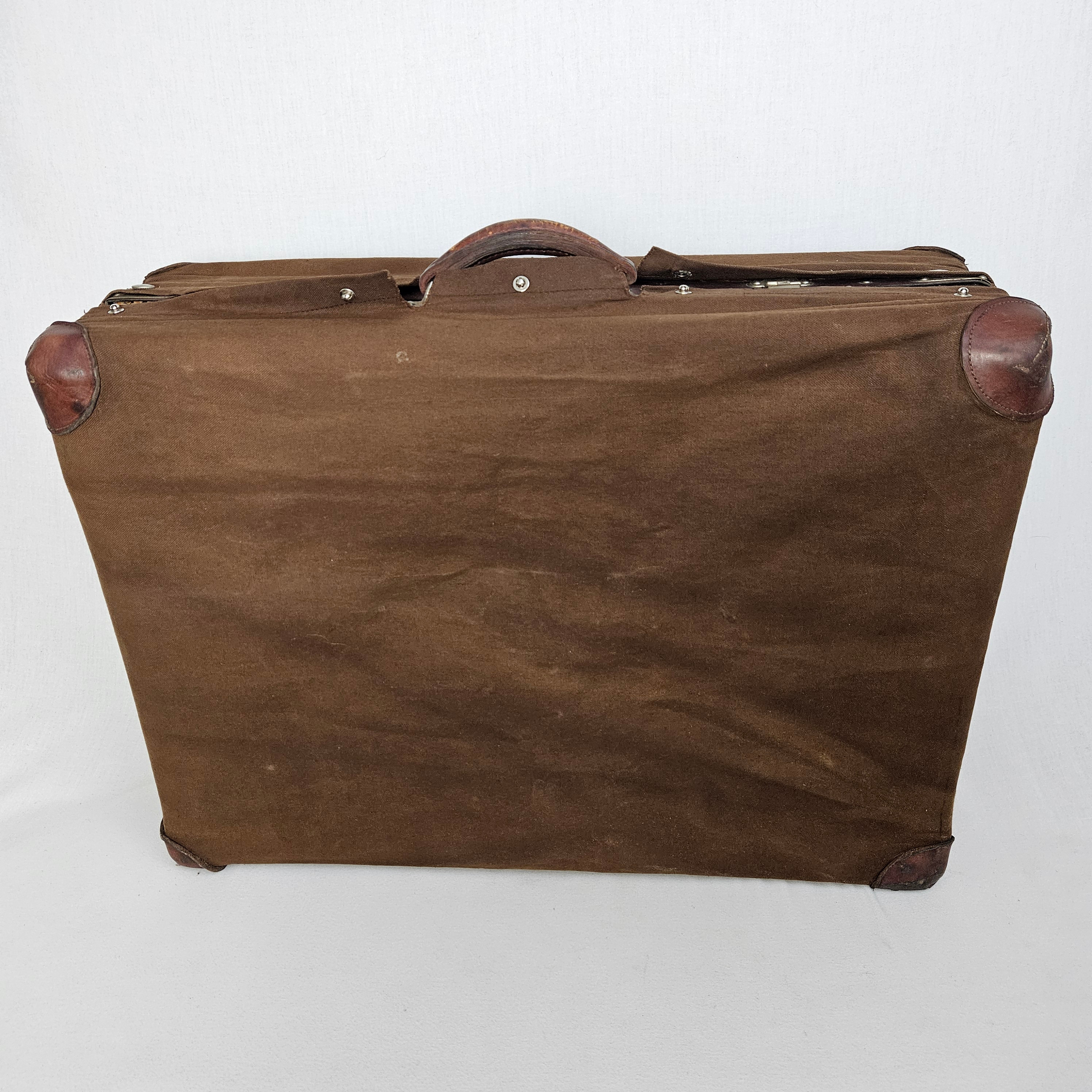 Malle cabine - valise penderie - 70 cm - État correct - Photo 4