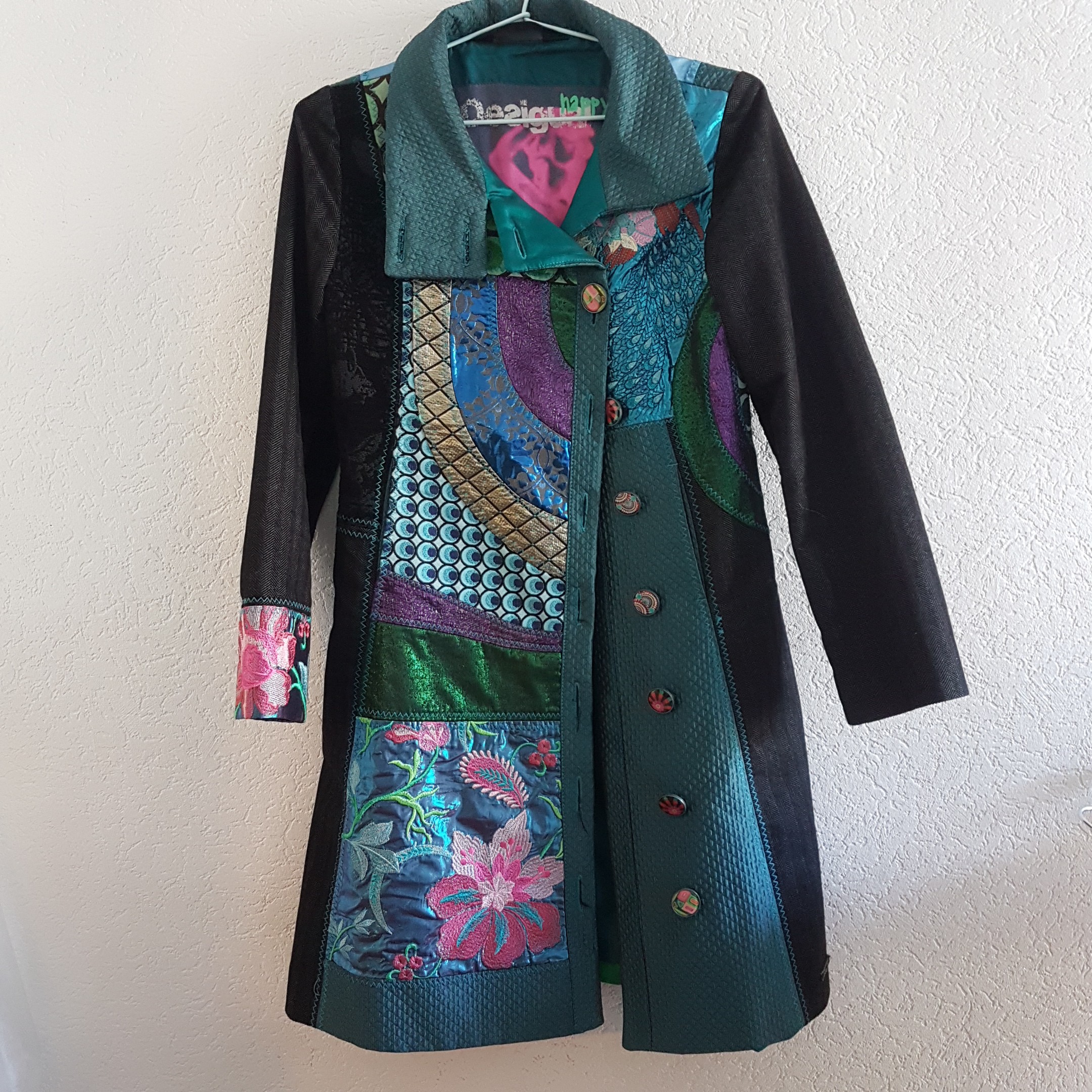 Manteau Desigual T 38 parfait état  -  reconditionné disponible sur Label Emmaüs