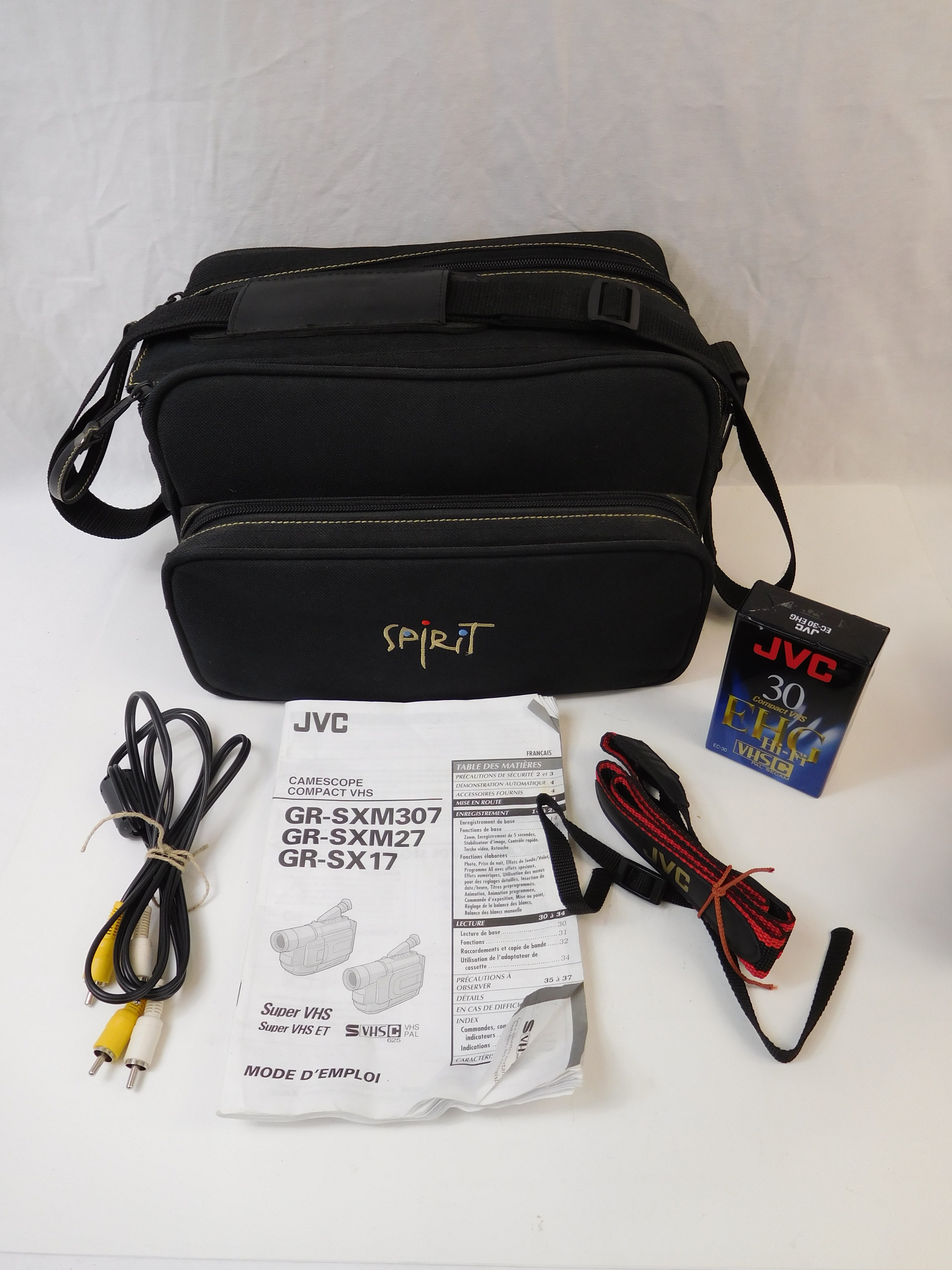 Caméscope JVC GR-SX17 Compact VHS - Super VHS - Zoom 400x°° - Photo 8