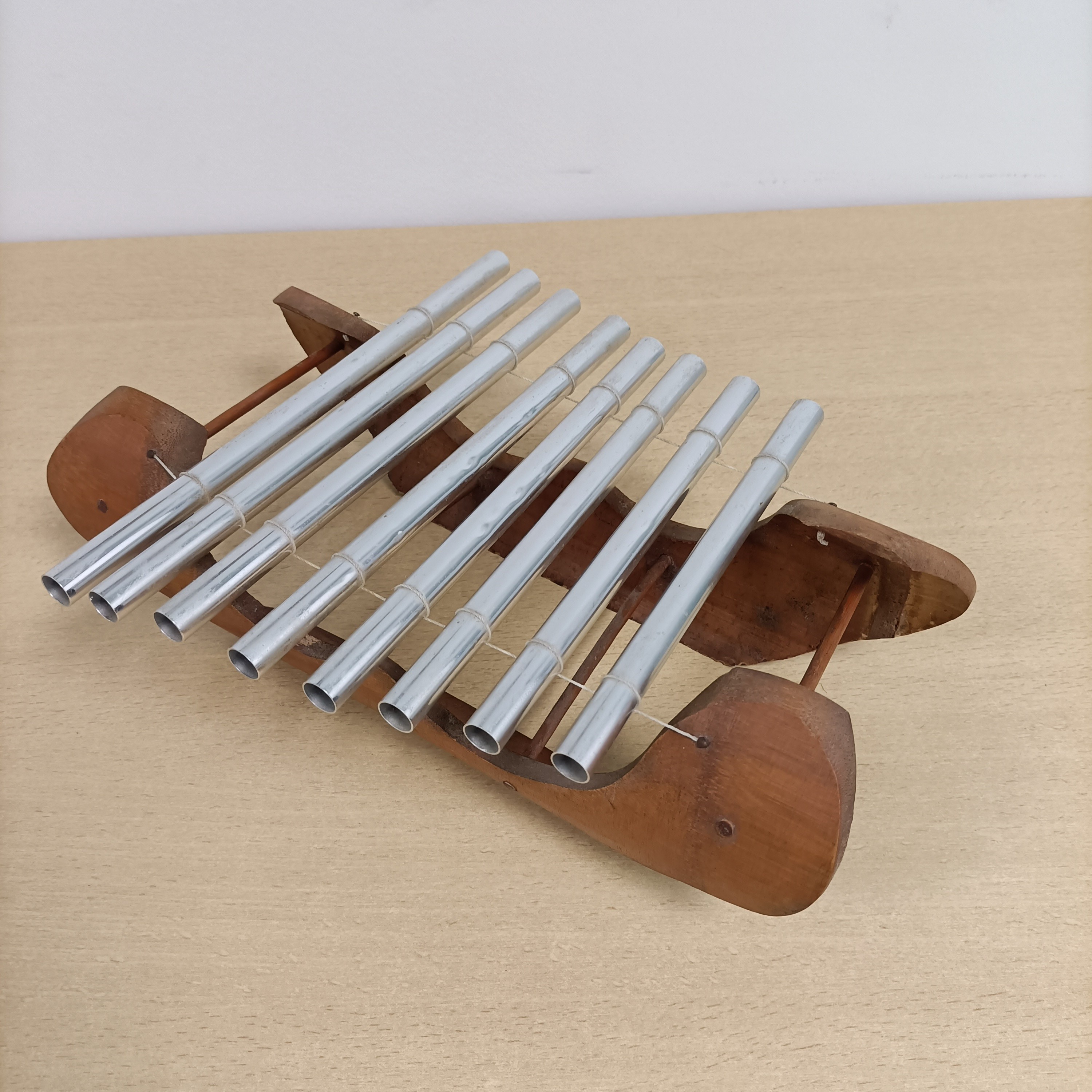 Kalimba sanza artisanale en bois massif instrument de musique ethnique déco vintage Très bon état - Vue 2 - 