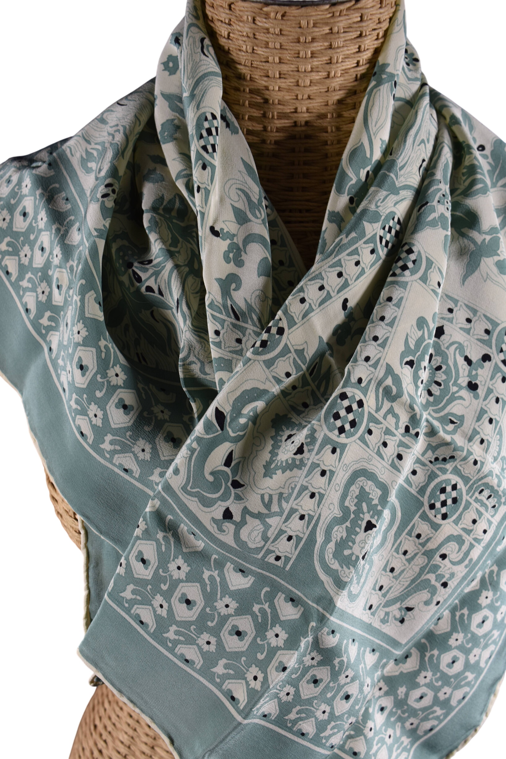 Foulard en soie couleur vert olive & beige  motifs gomtriques et floraux - Label Emmaus - Modalova