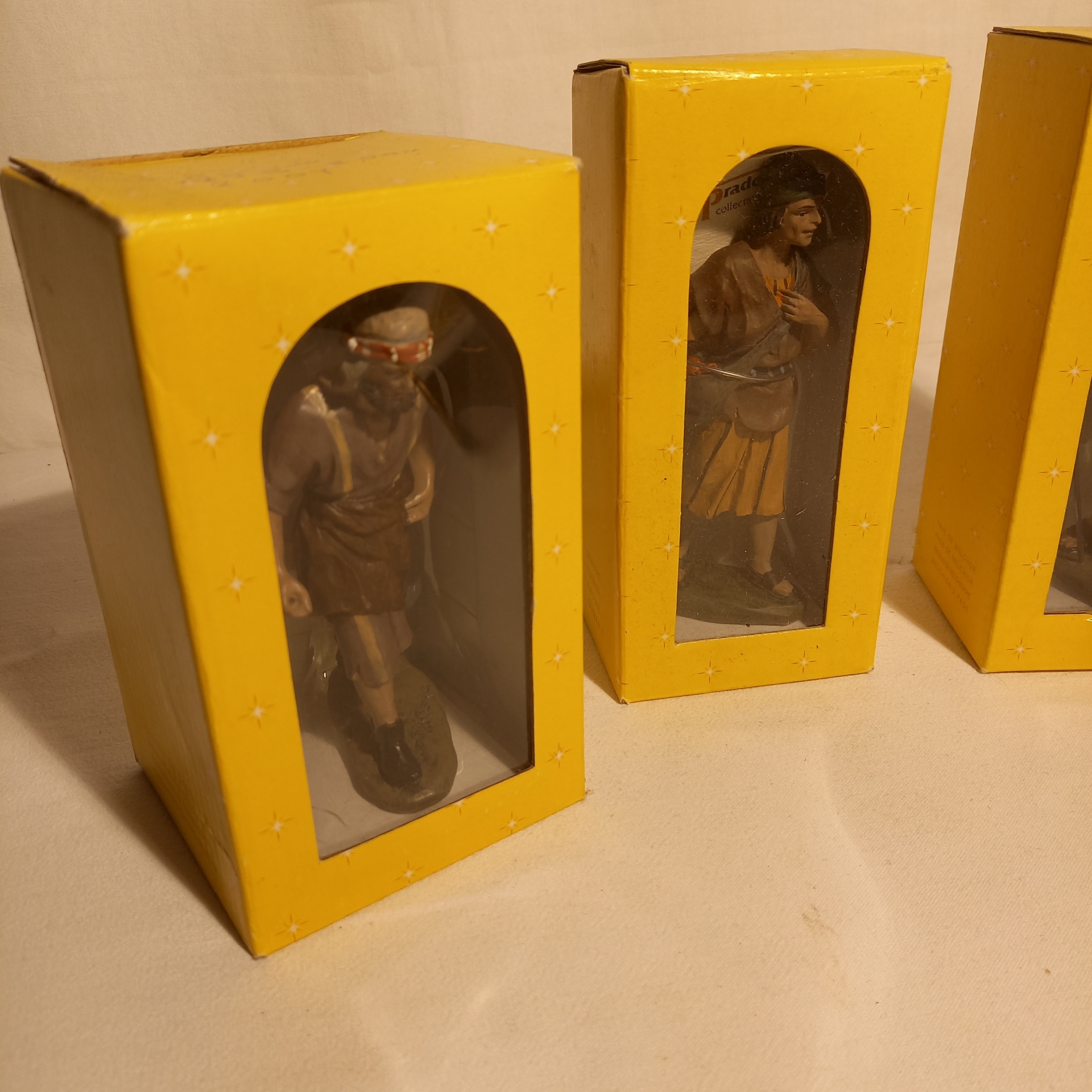 Lot de 4 Figurines de Crèche DelPrado Bon état - Vue 3 - 
