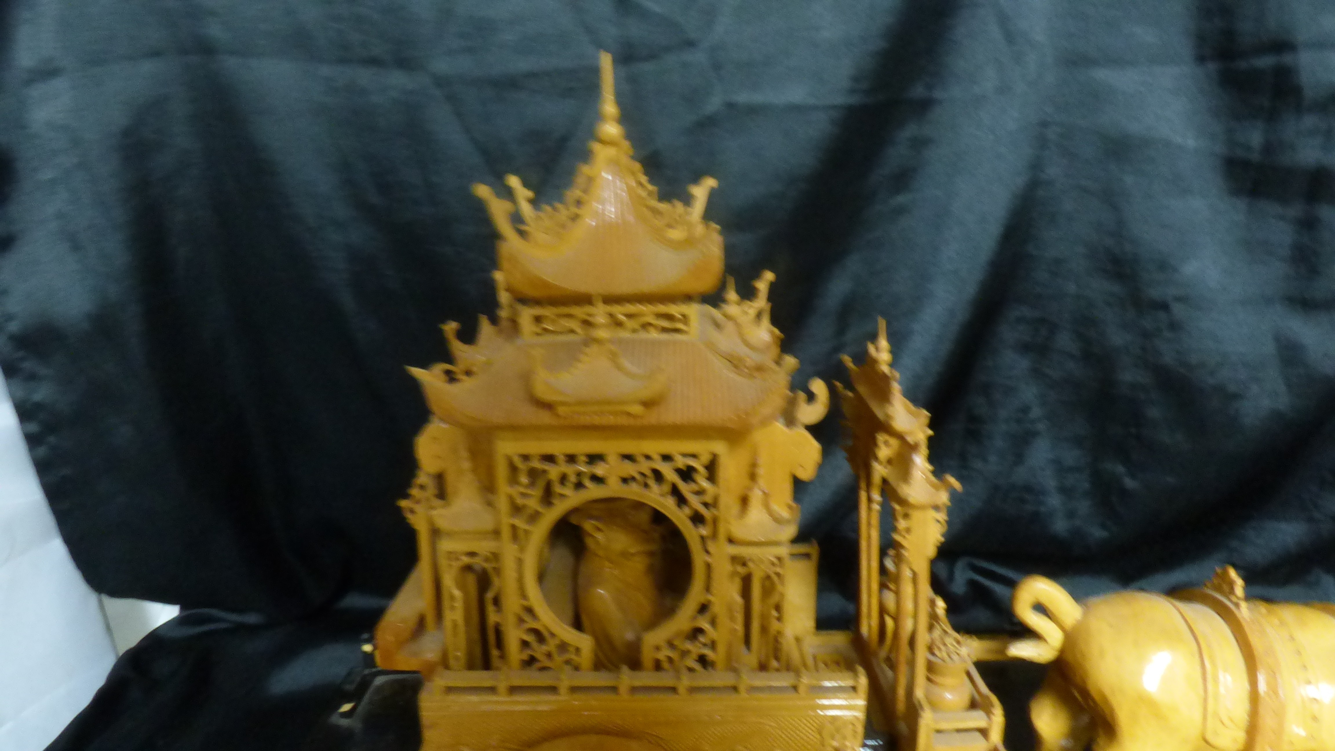 Diorama Chinois Rhinocéros tirant une calèche d'empereur - Photo 9