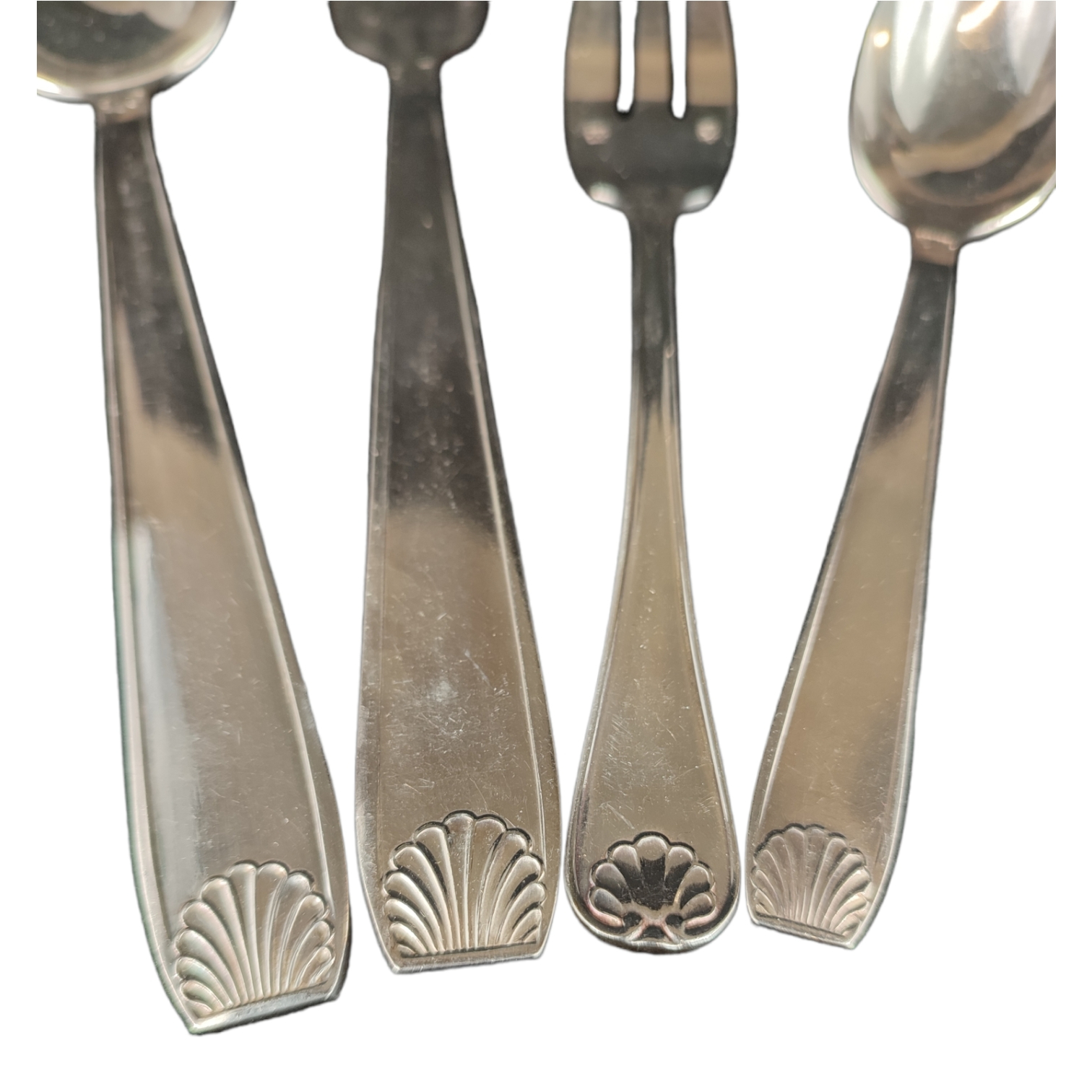 Ménagère plaqué argent 48 pièces - poinçon orfèvre PEMAJ - décor coquilles - Bon état - Photo 3