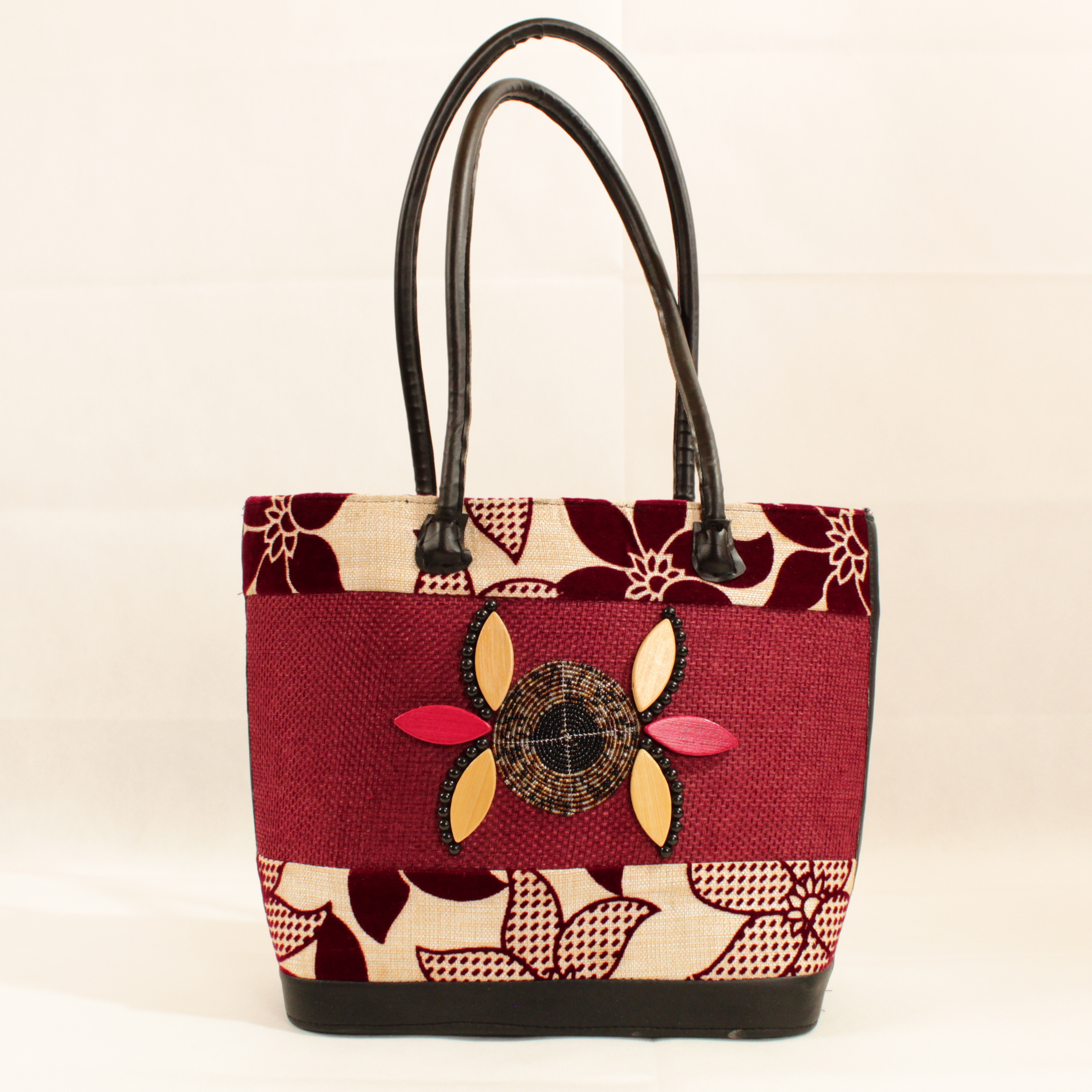 Beau Sac artisanal État correct -  reconditionné disponible sur Label Emmaüs