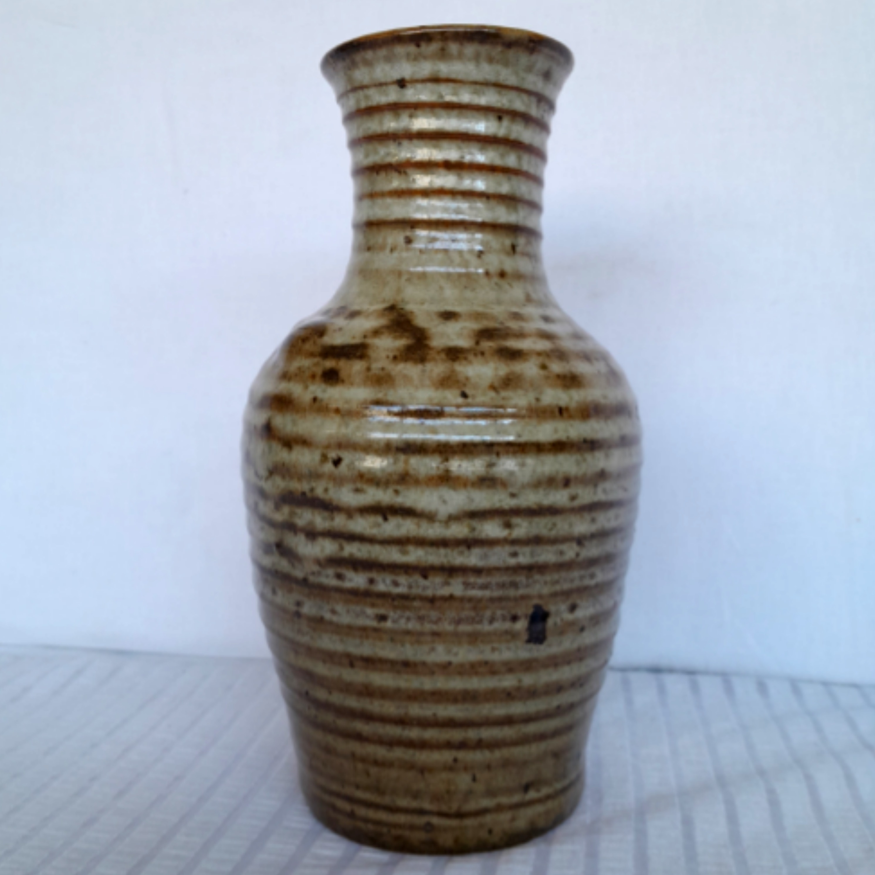 CRUCHE en grès vernissé, Poterie signée de l'Abbaye FONTGOMBAULT - Très bon état - Photo 3