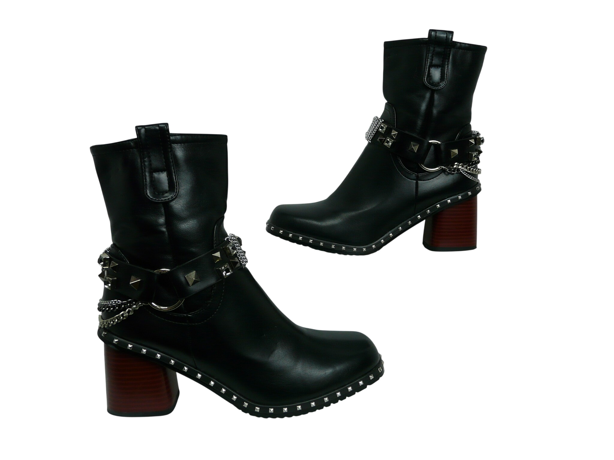 C215 - Bottines "Rock" - Bello Star - Pointure 41 Très bon état -  reconditionné disponible sur Label Emmaüs