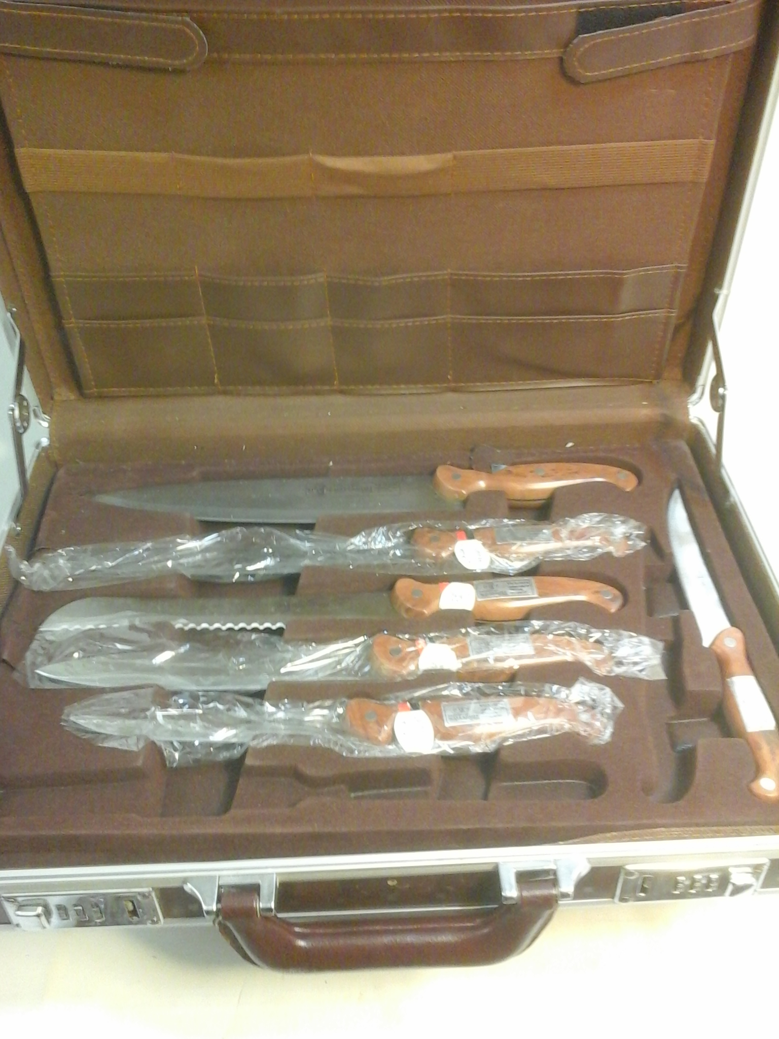 Malette couteaux service de table - Très bon état - Photo 3