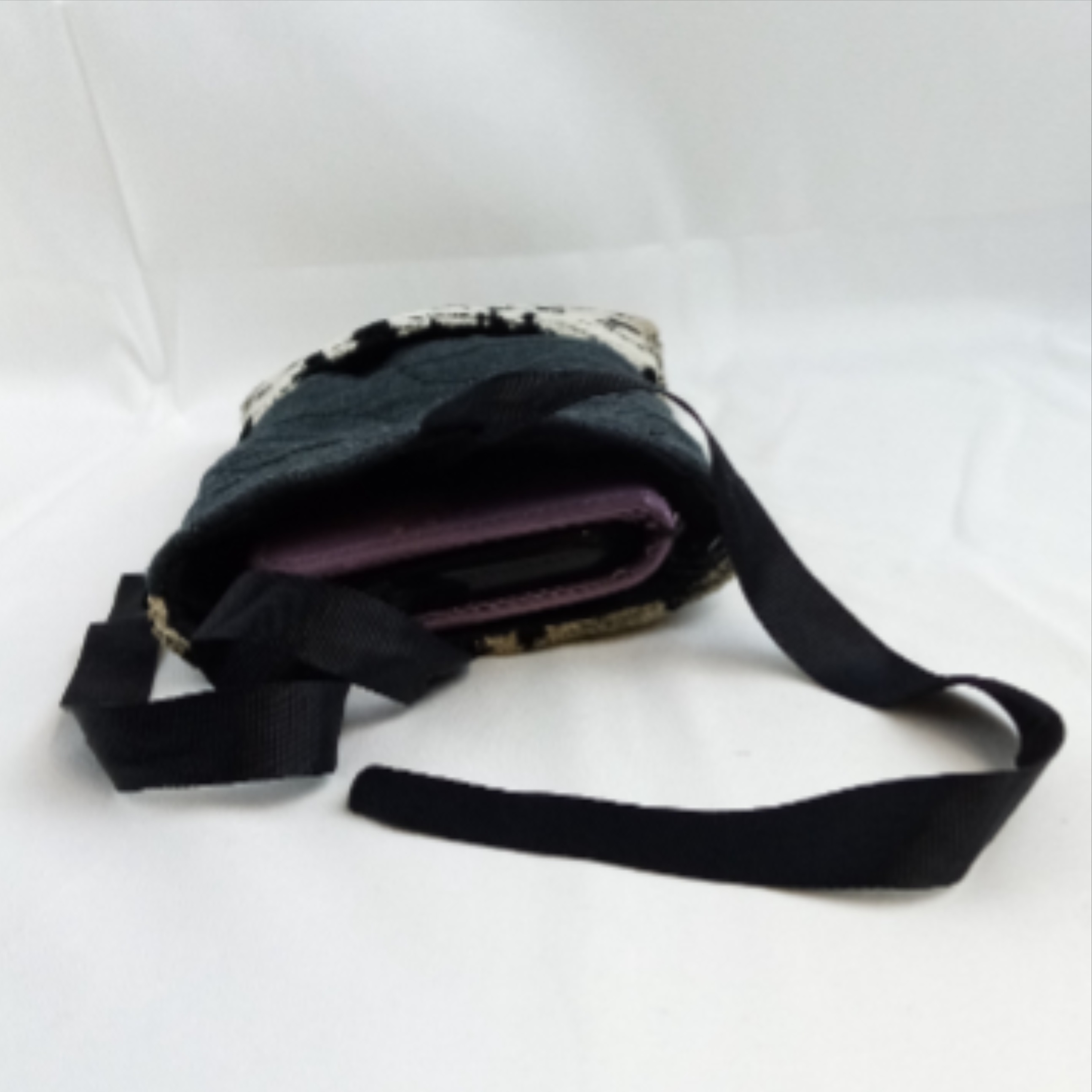 Voir photo 6 de Pochette Liseuse - Petite Pochette Liseuse - Petite Comme neuf - Vue 6 -