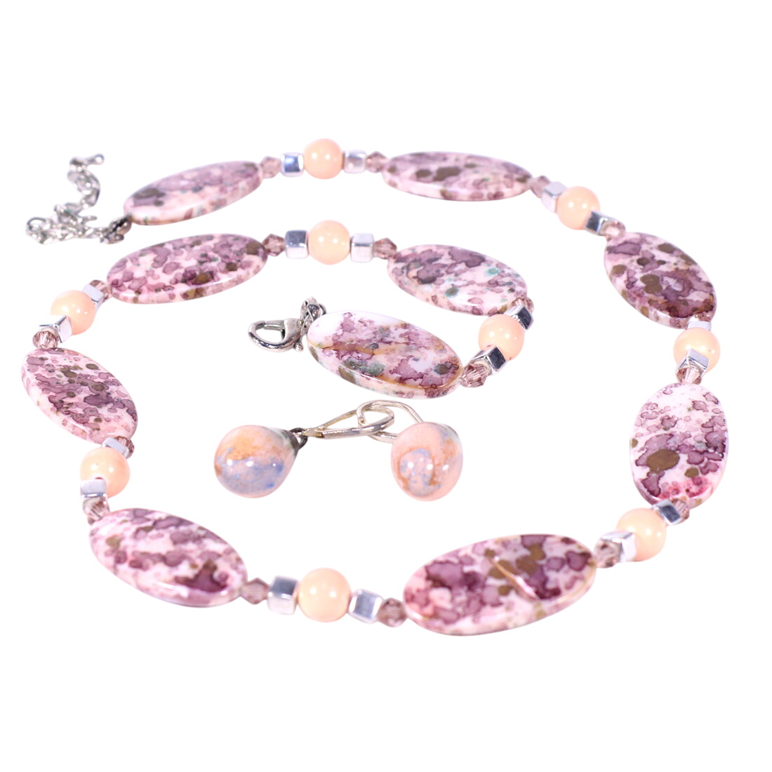 Collier rose + boucles d'oreille  -  reconditionné disponible sur Label Emmaüs