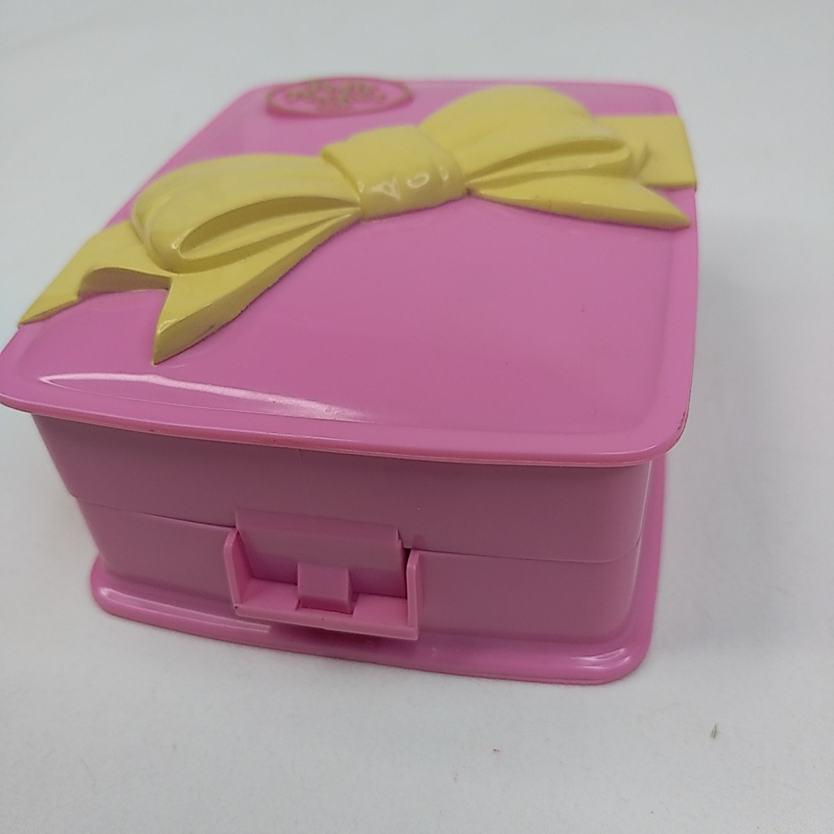 Voir photo 7 de Polly pocket Star bright dinner party avec 2 figurines - 1994 Polly pocket Star bright dinner party avec 2 figurines - 1994 Bon état - Vue 7 -