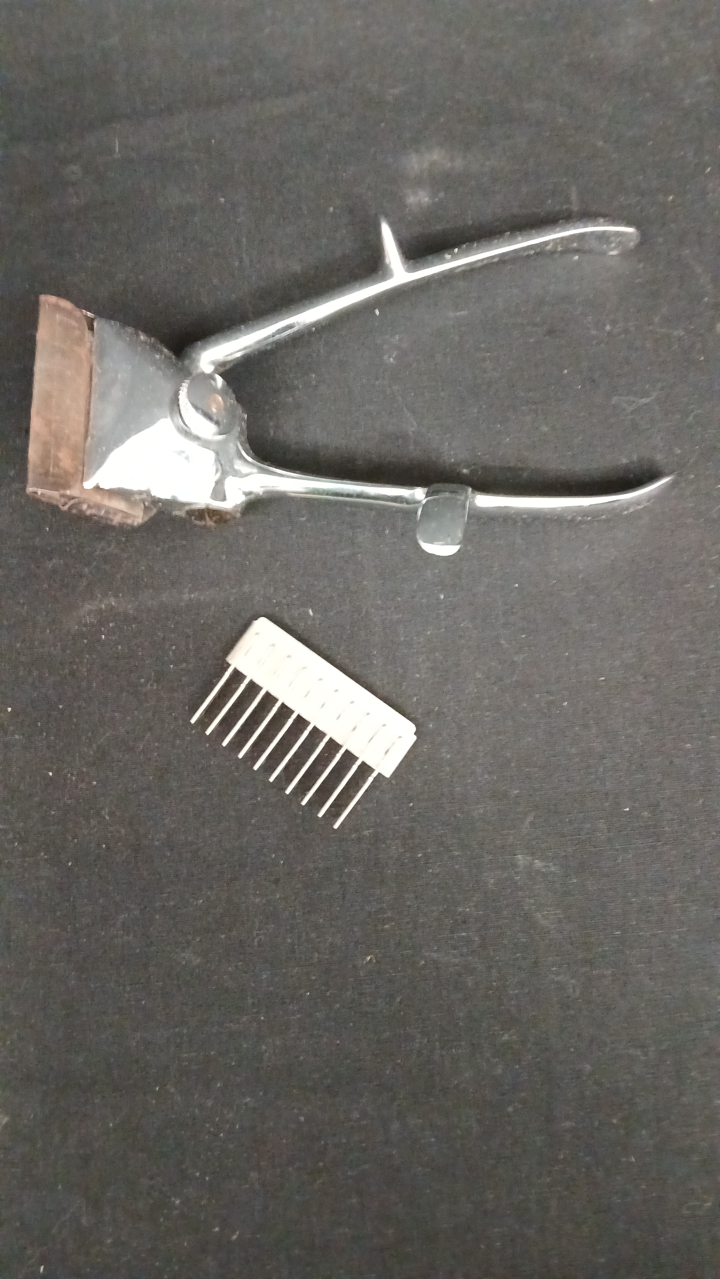 Tondeuse cou et barbe rétro vintage 🧔🏾✂️ - Photo 2