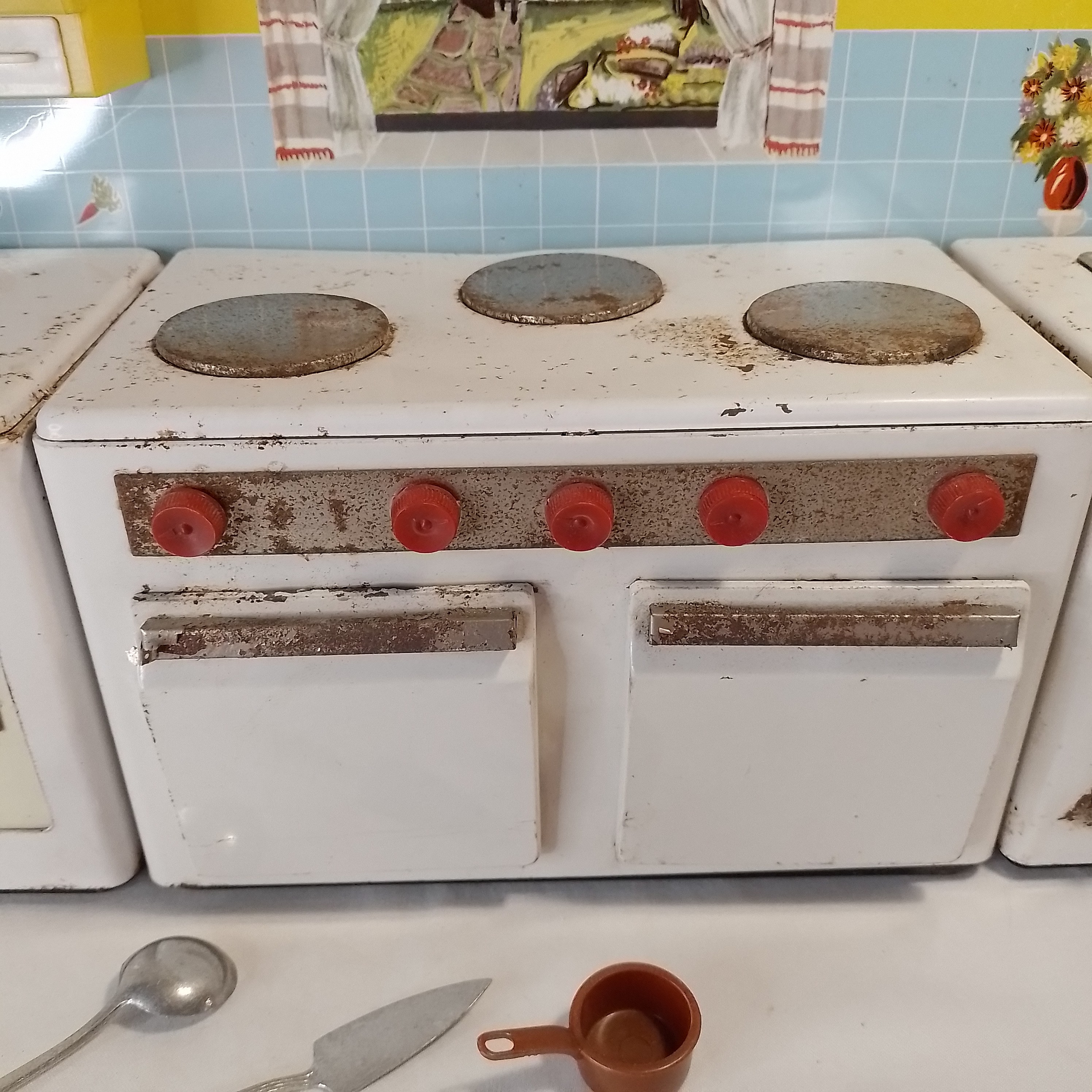 DINETTE VINTAGE ANNÉE 70 Comme maman, coffret complet EUR 50,00 DINETTE VINTAGE ANNÉE 70 Comme maman, coffret complet EUR 50,00