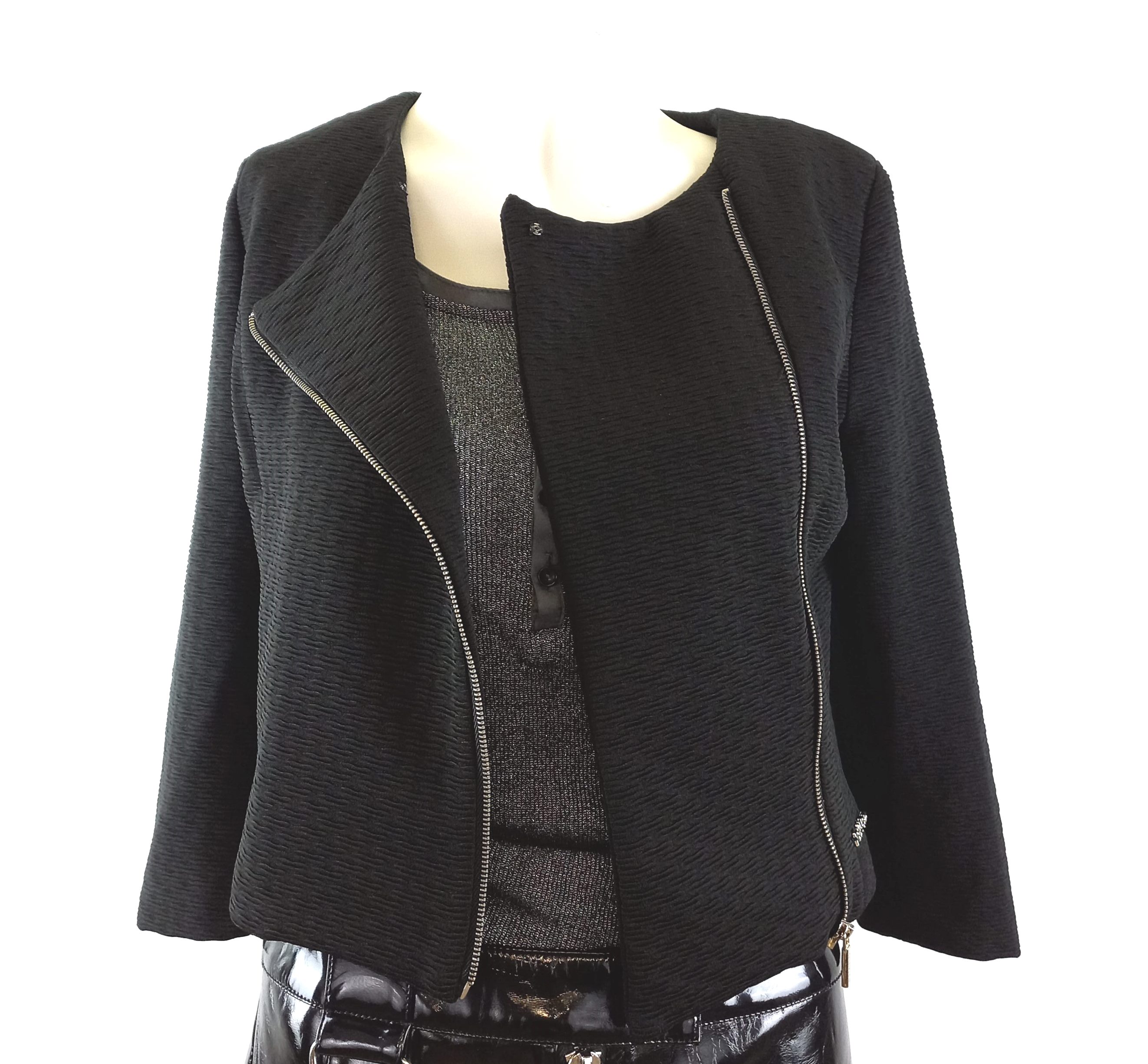 Acheter Veste courte style boléro, noire, manches 3/4 - Phard - T.XS - 15,00 € Veste courte style boléro, noire, manches 3/4 - Phard - T.XS - reconditionné disponible sur Label Emmaüs
