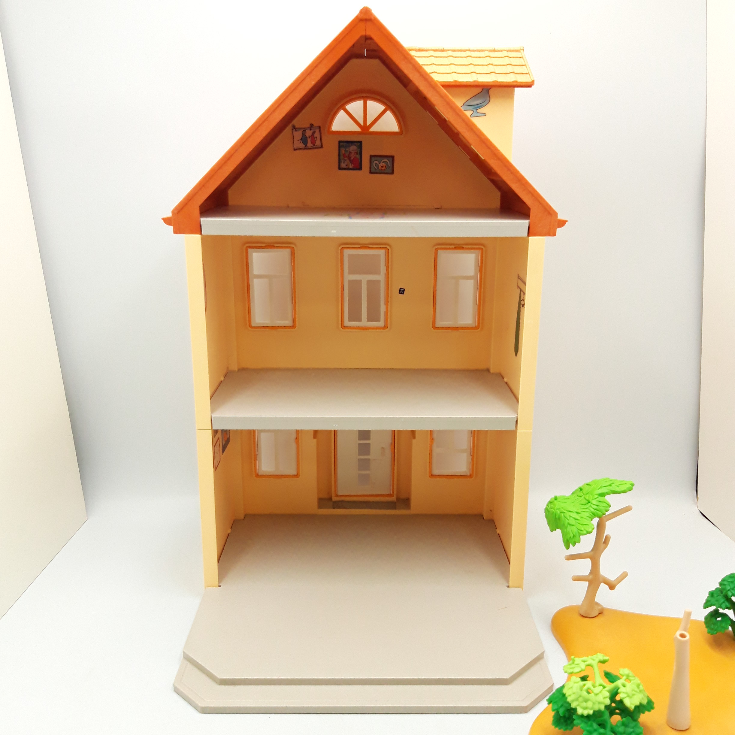Playmobil 'Maison de ville avec accessoires' référence d'origine 70014, 60 pièces Bon état - Vue 3 - 