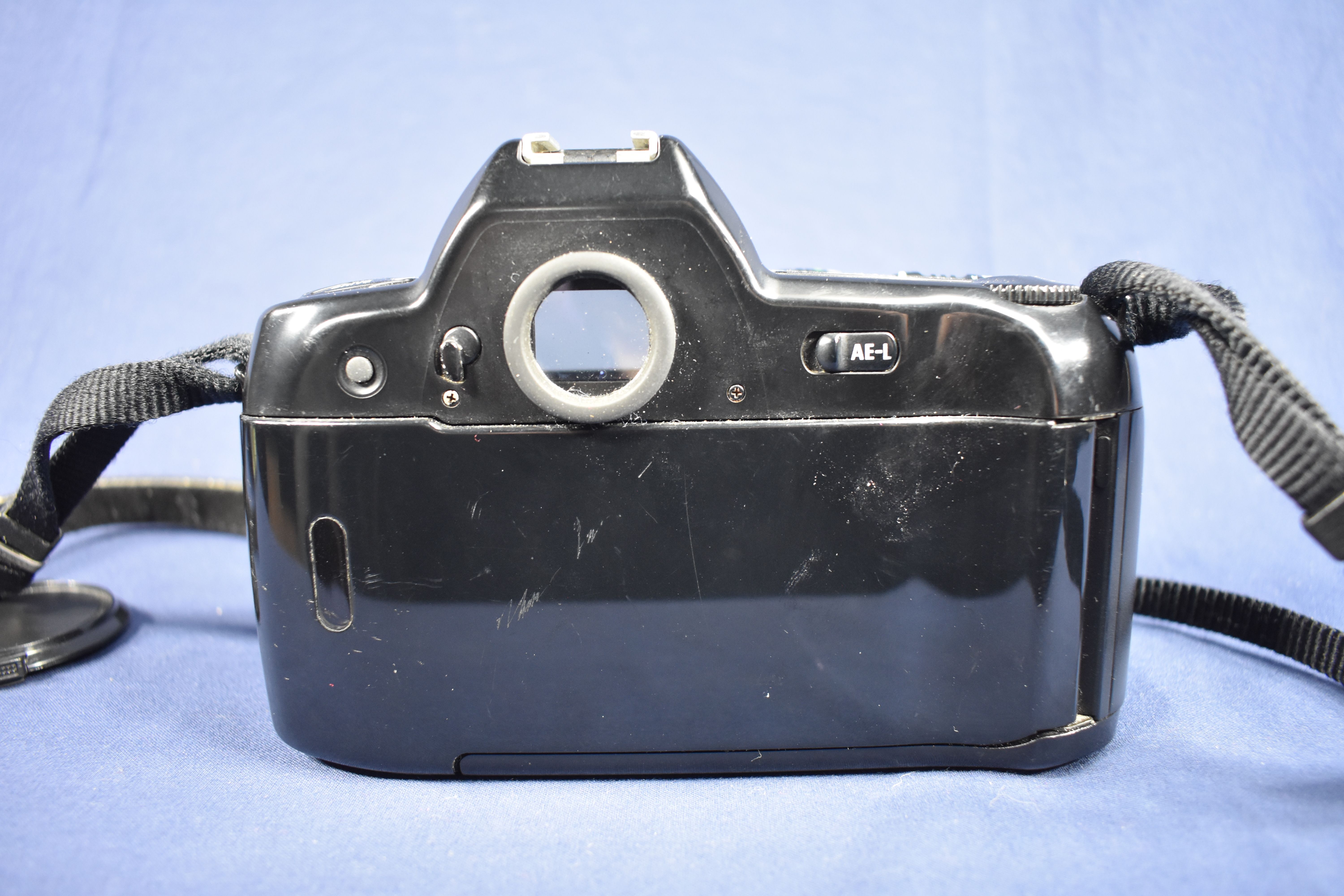 Appareil photo NIKON F 90, avec objectif de 50 mm, Objectif NIKON 35 - 105 mm, flash 1 ET 2 , 38 CT 7. - Photo 15