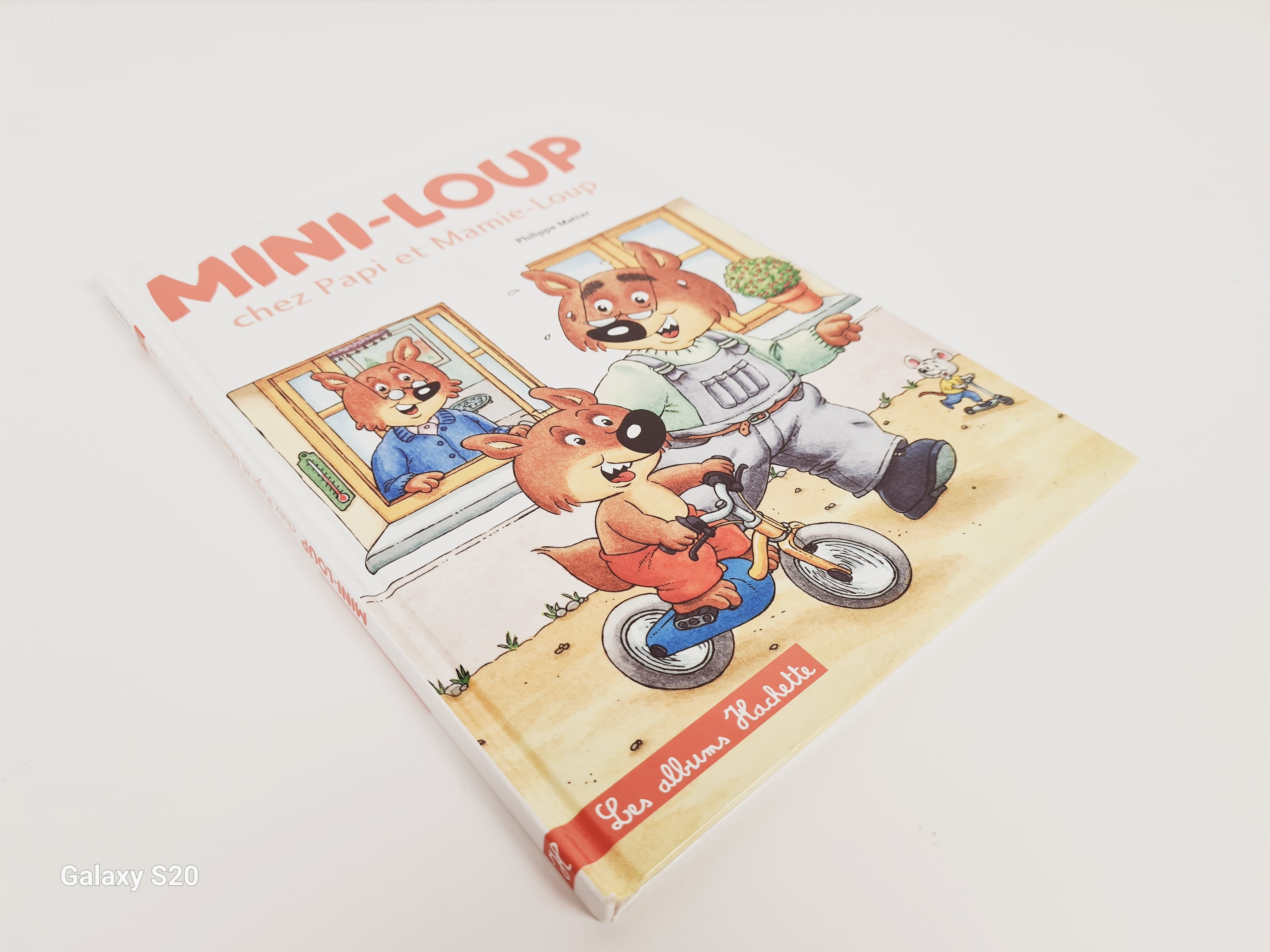 Livre jeunesse - Mini -Loup chez Papi et Mamie - Phillipe Matter - Les
