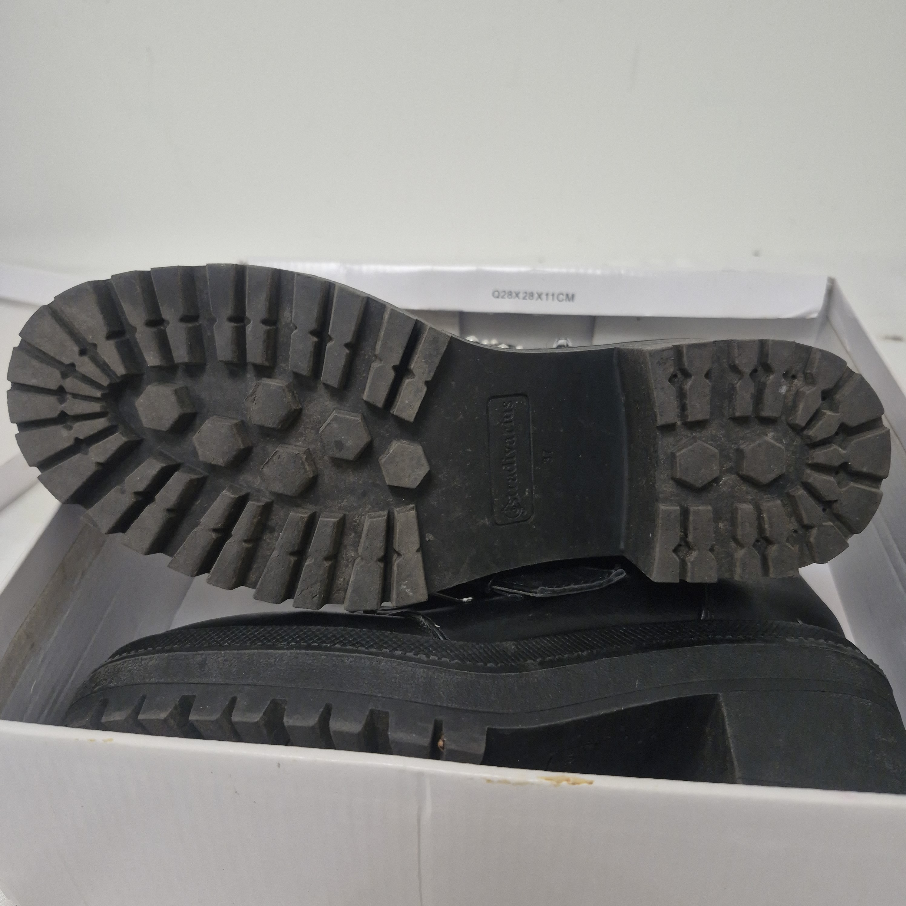 Bottines boucles semelle épaisse - Stradivarius- Taille 37 - Photo 1