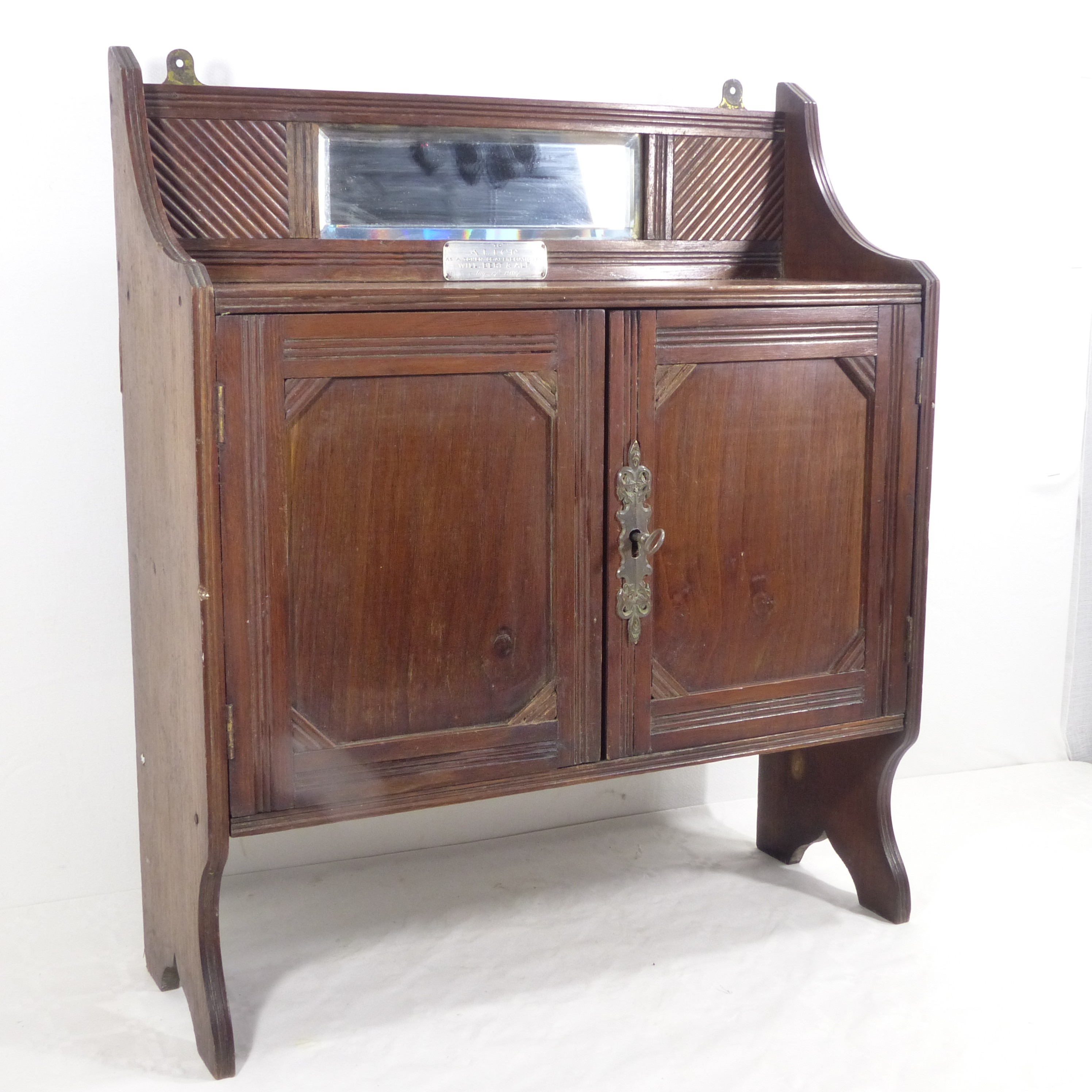 Jeu en bois / Petite armoire de poupée vintage - Signé Will BERT & ALF - Photo 15