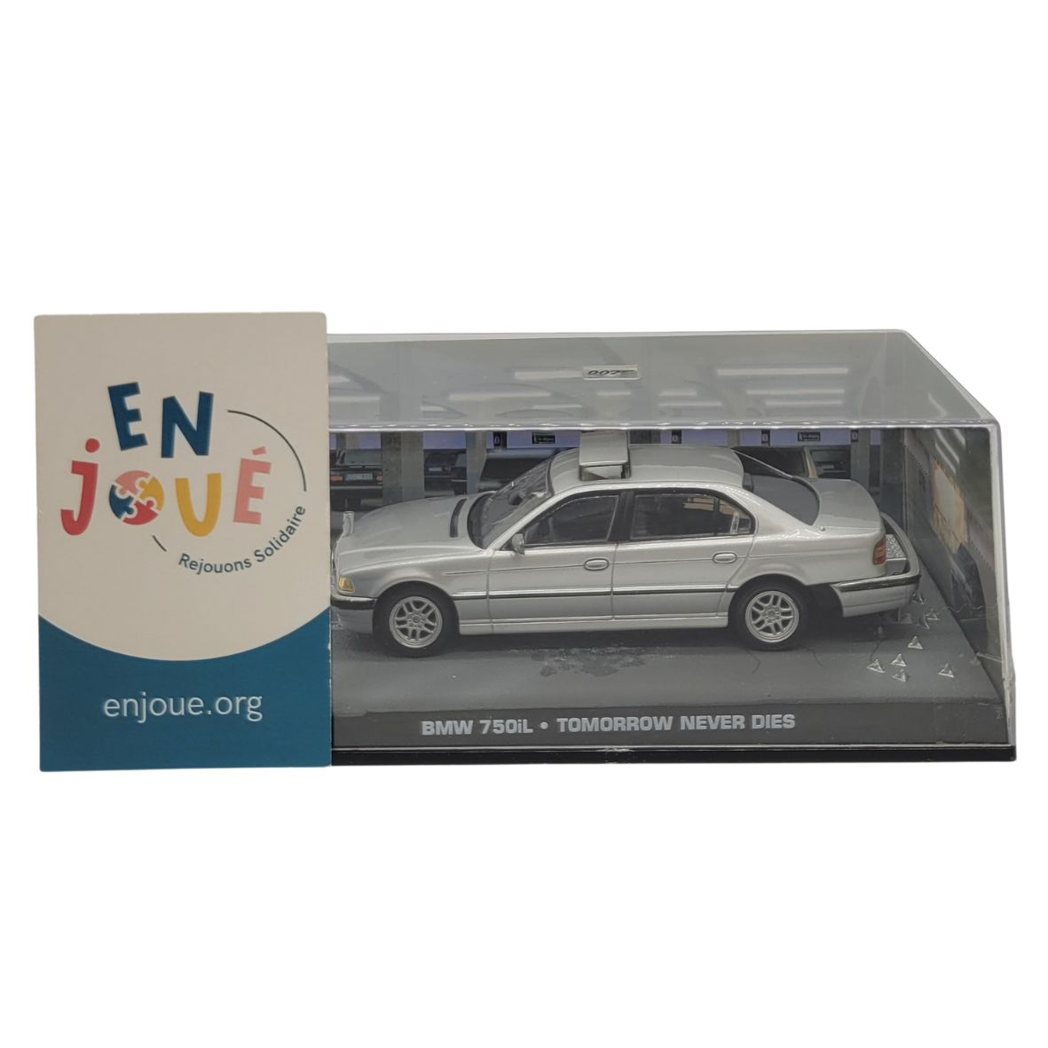 Voir photo 2 de Voiture miniature de collection Bmw 750IL James Bond 007- A partir de 14 ans. Voiture miniature de collection Bmw 750IL James Bond 007- A partir de 14 ans. Très bon état - Vue 2 -