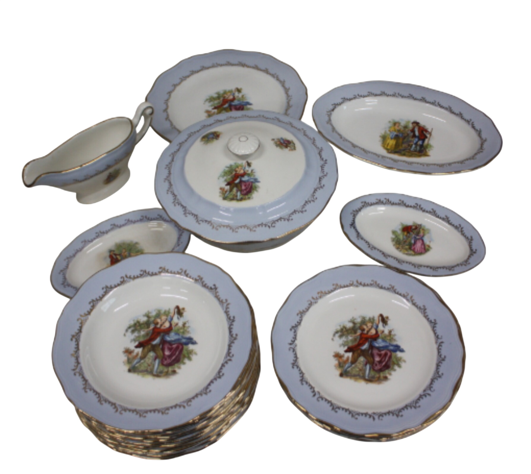 Acheter Service porcelaine L'amandinoise Très bon état - 100,00 € Service porcelaine L'amandinoise Très bon état - reconditionné disponible sur Label Emmaüs