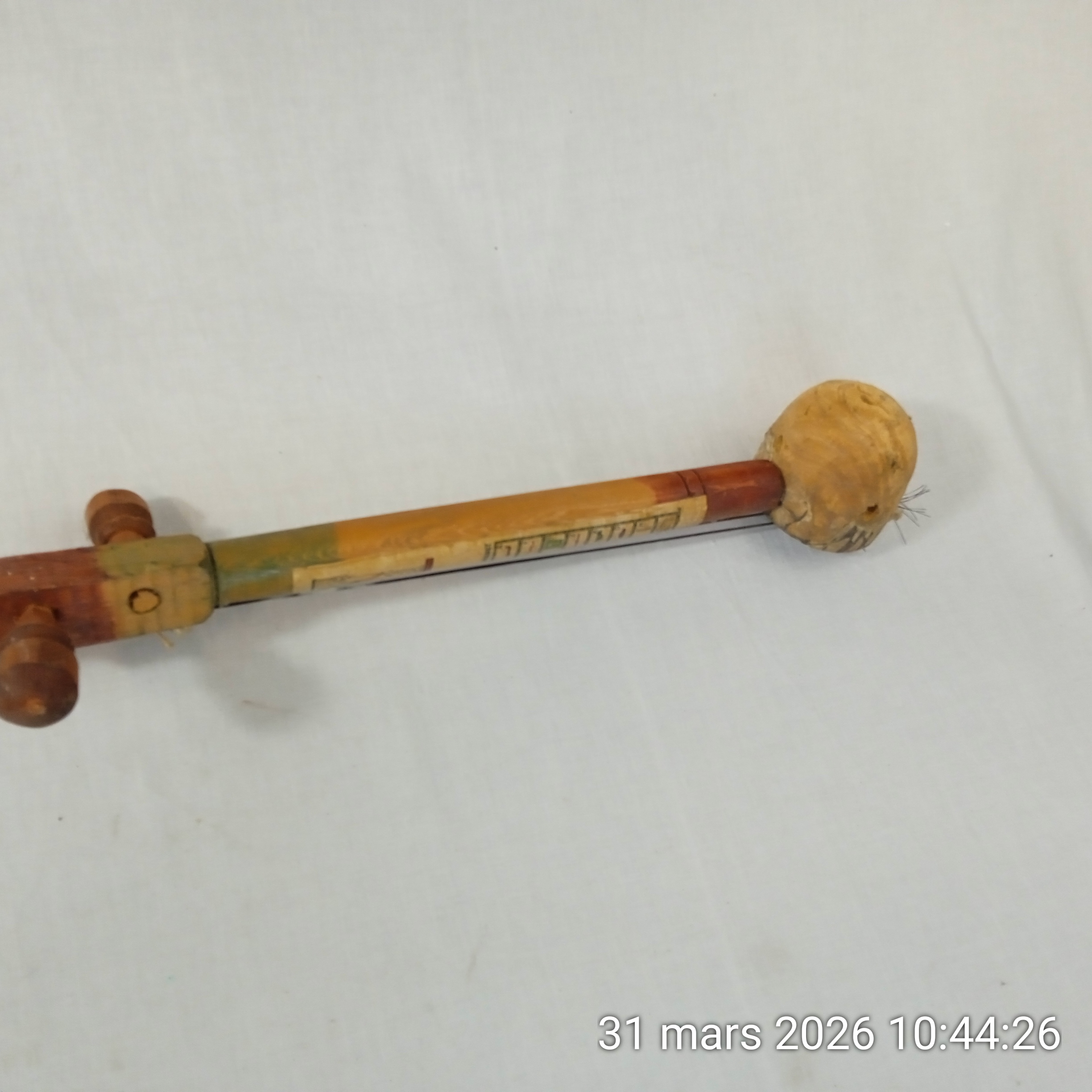 Rababa Instrument égyptien à codes en bois fait main primitif Années 1950 Bon état - Vue 6 - 