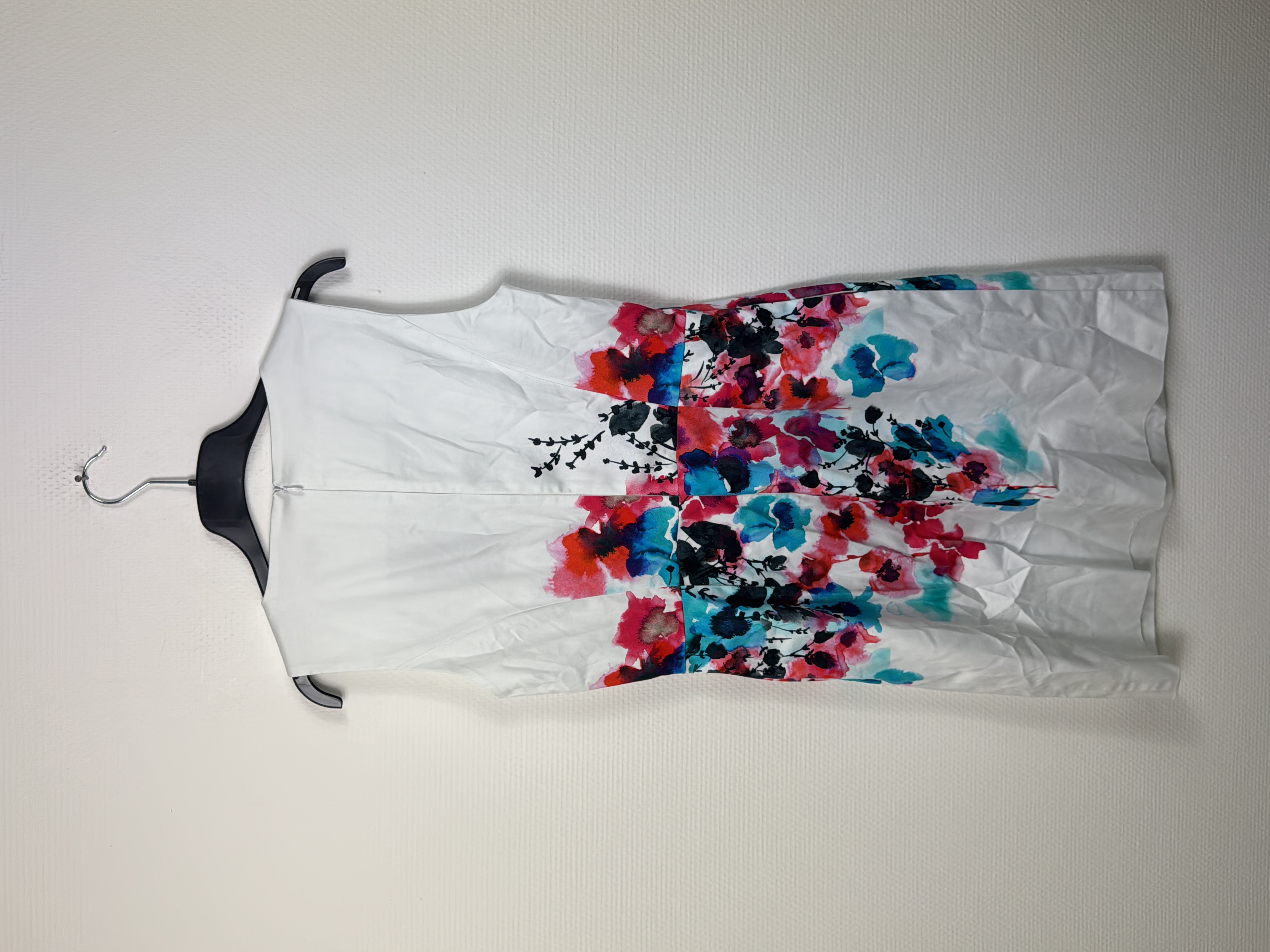 Robe Caroline biss blanche à fleurs 🌸 - Photo 4