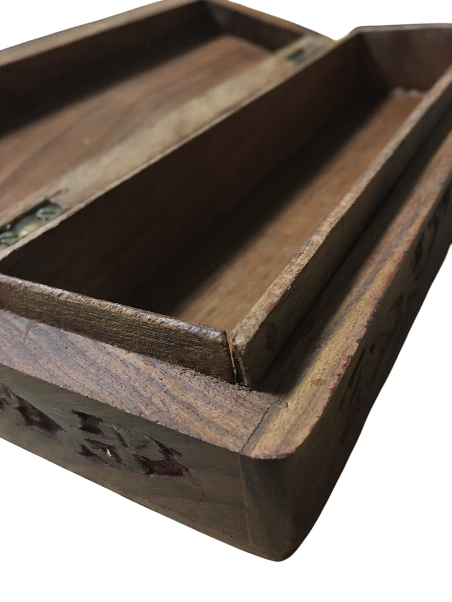 Boite en bois sculpté - Photo 3