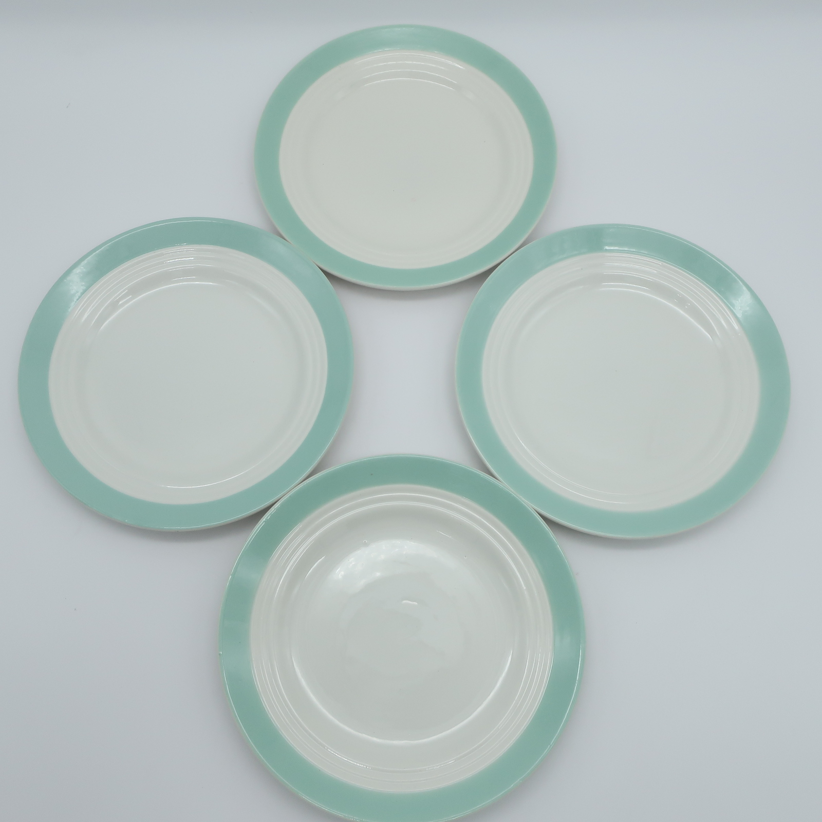 Ensemble de 8 Assiettes anciennes en porcelaine Semi Vitrifié Céranord , St Amand - Très bon état - Photo 4