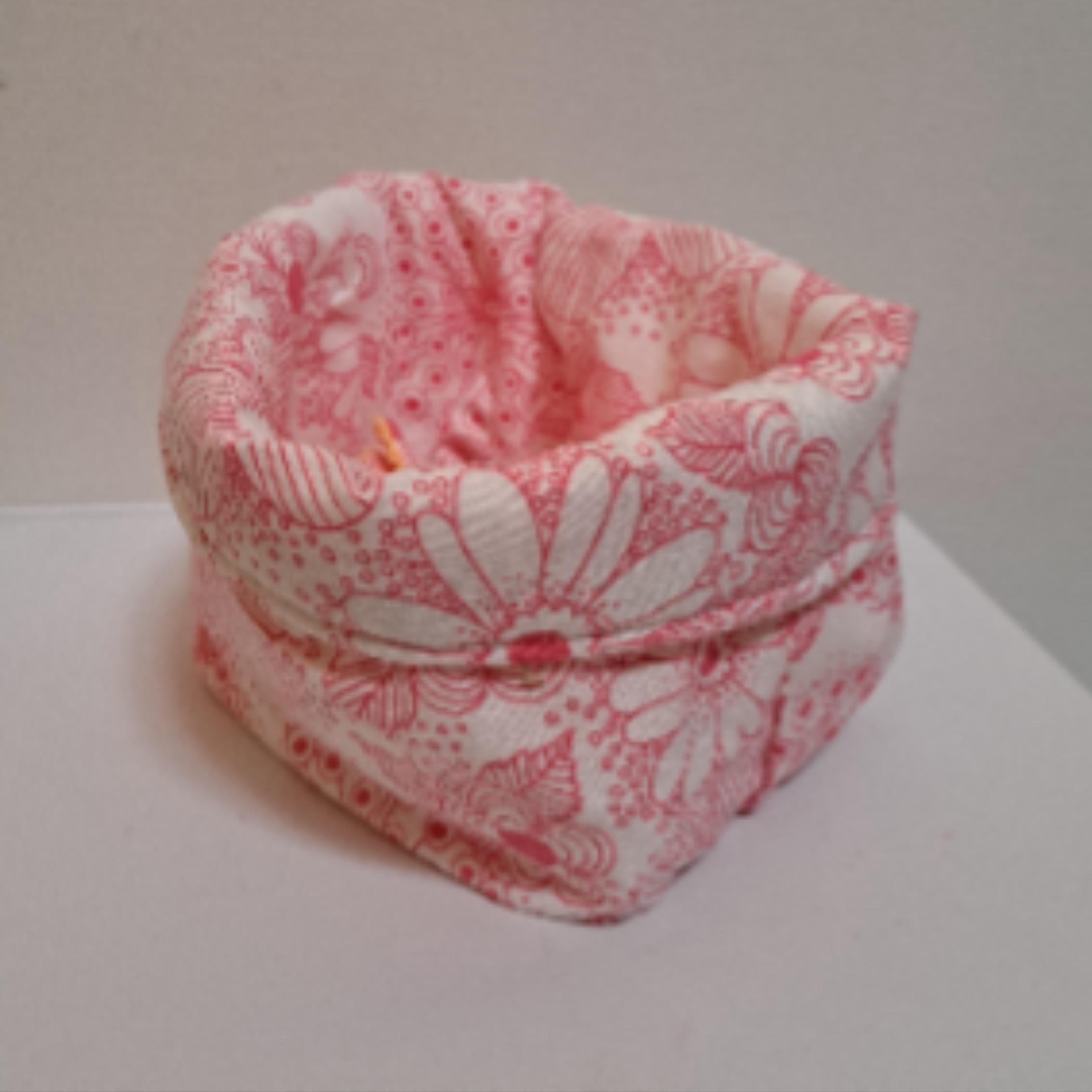 Panier et ses lingettes démaquillantes lavables - 100% matières recyclées - Etoffe Meuse Comme neuf - Vue 2 - 
