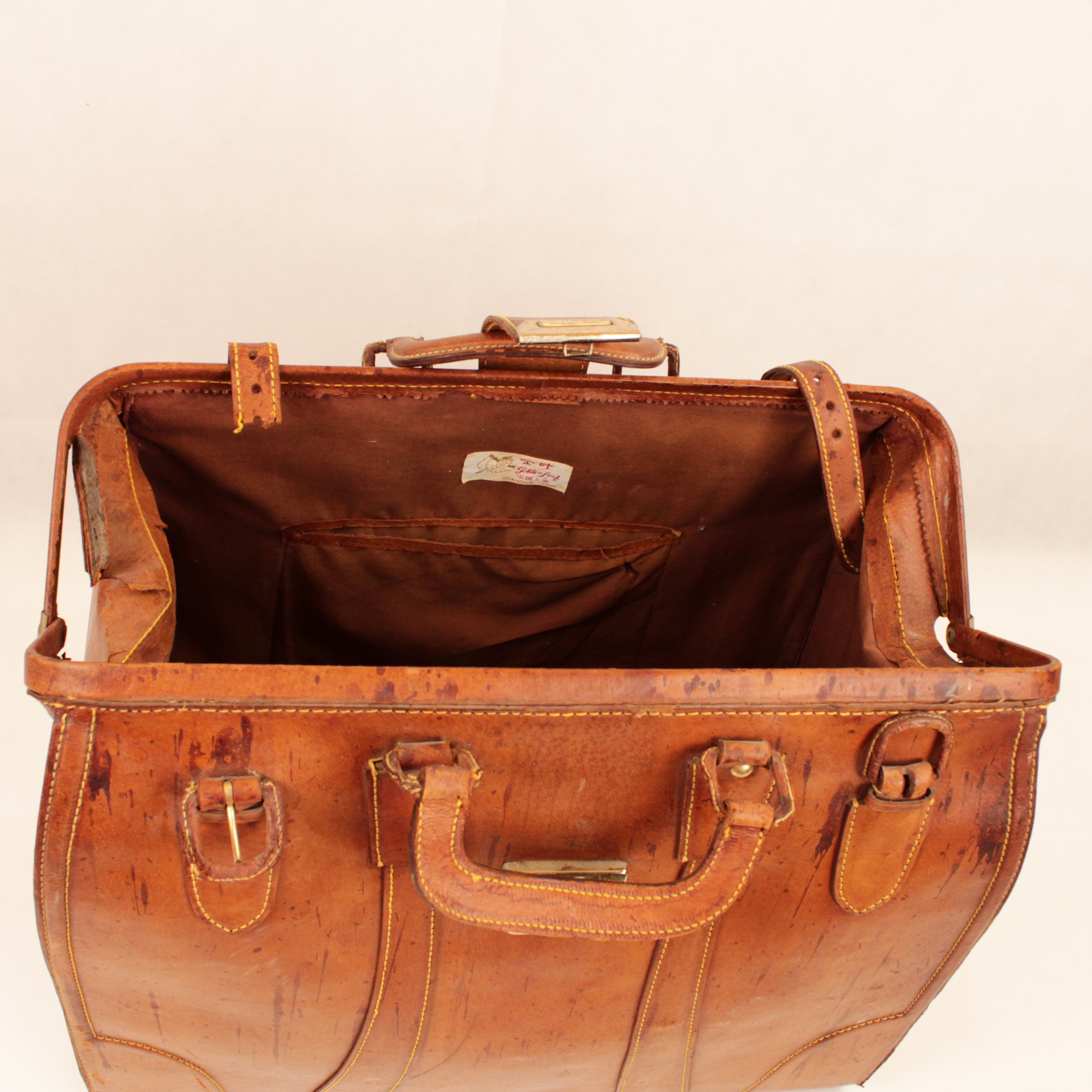 Sac en cuir- golden leaf  État correct - Vue 5 - 
