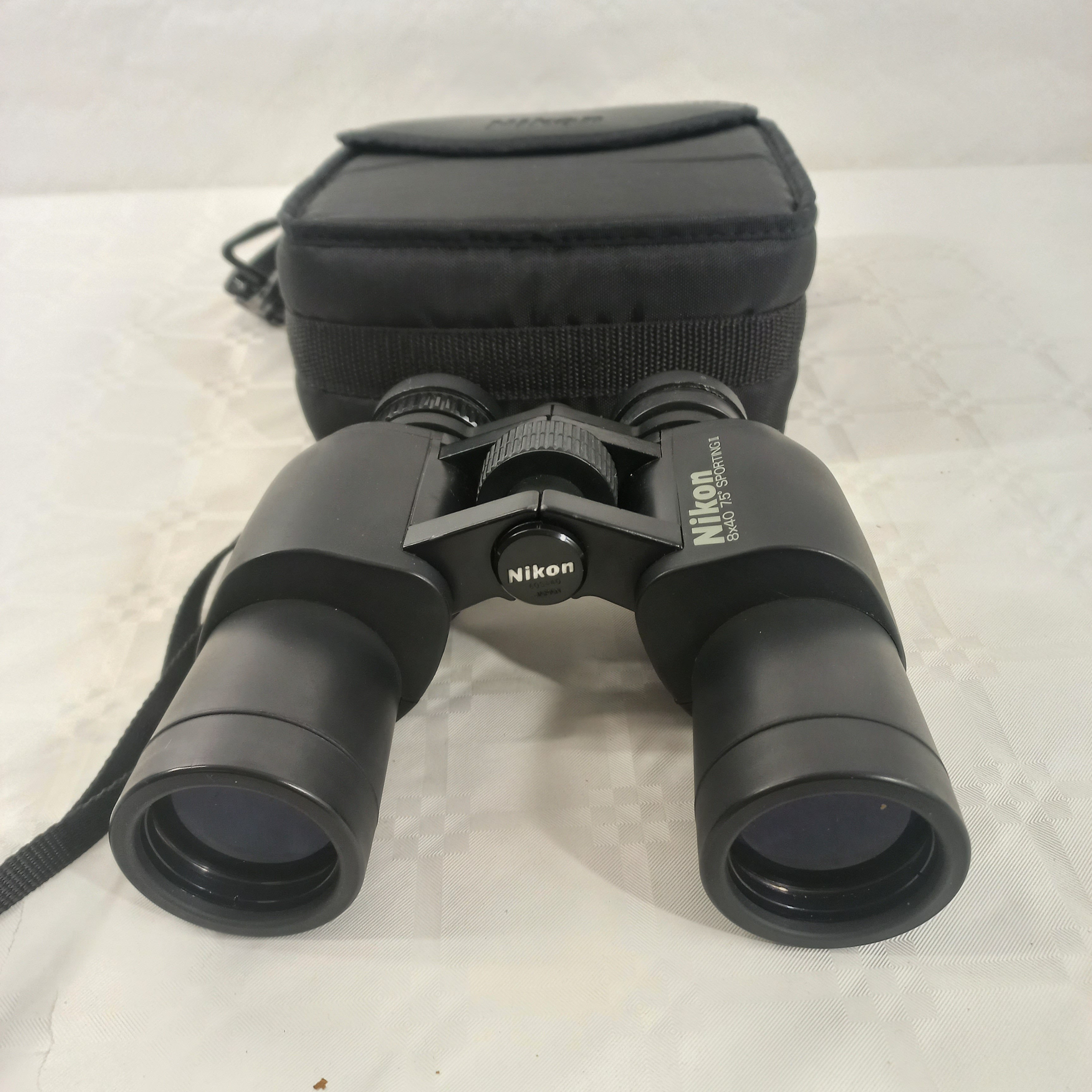 JUMELLES NIKON BINOCULARS 8X40 7.5 AVEC SACOCHES Bon état - Vue 2 - 
