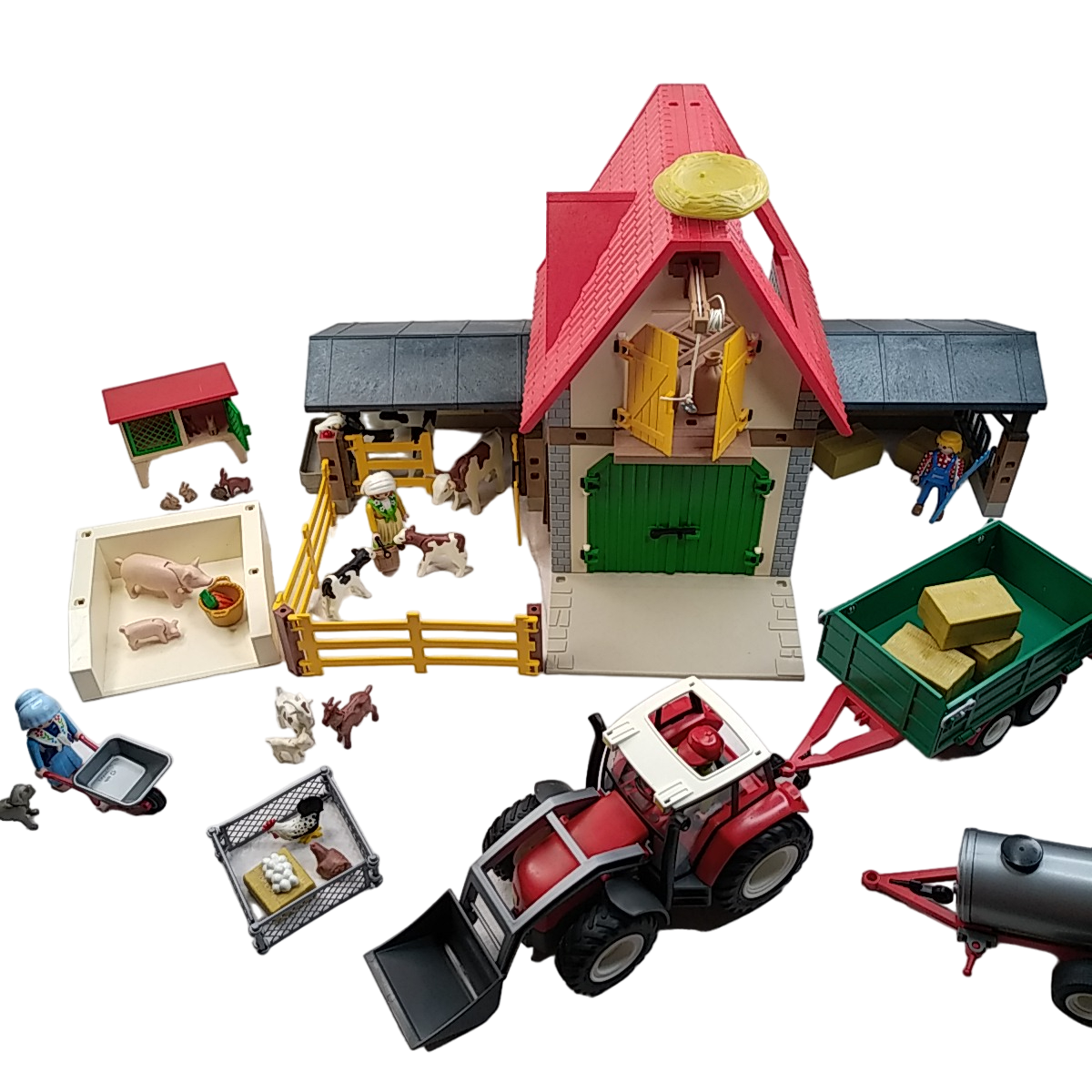 Lot Playmobil 4490 (La ferme) + 4496 (Fermier grand tracteur remorque) Très bon état -  reconditionné disponible sur Label Emmaüs