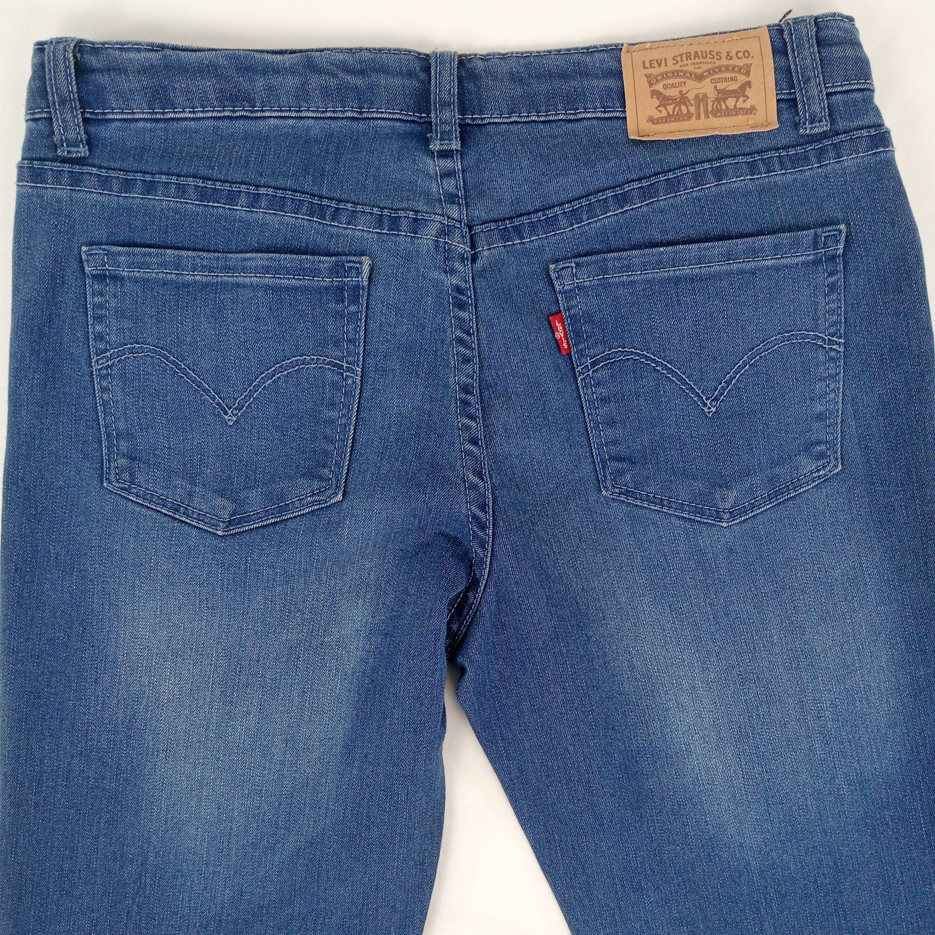 Jean enfant fille de la marque Levi’s coupe longue de couleur bleu taille 164 cm (16 ans) - Photo 3