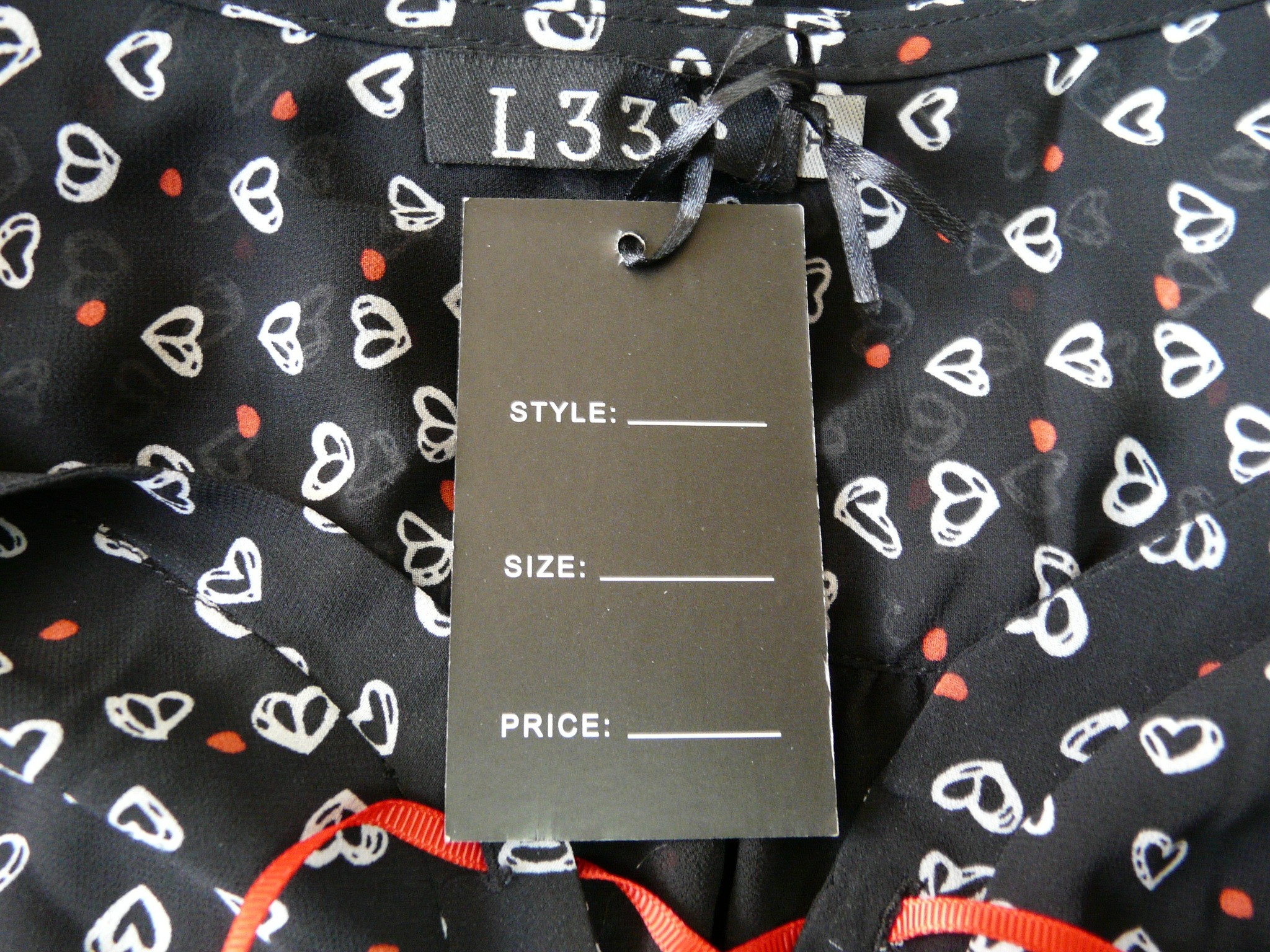 Voir photo 12 de HF51 - Blouse à motifs "cœurs" - L33 - Taille 5 (2XL) HF51 - Blouse à motifs "cœurs" - L33 - Taille 5 (2XL) Comme neuf - Vue 12 -