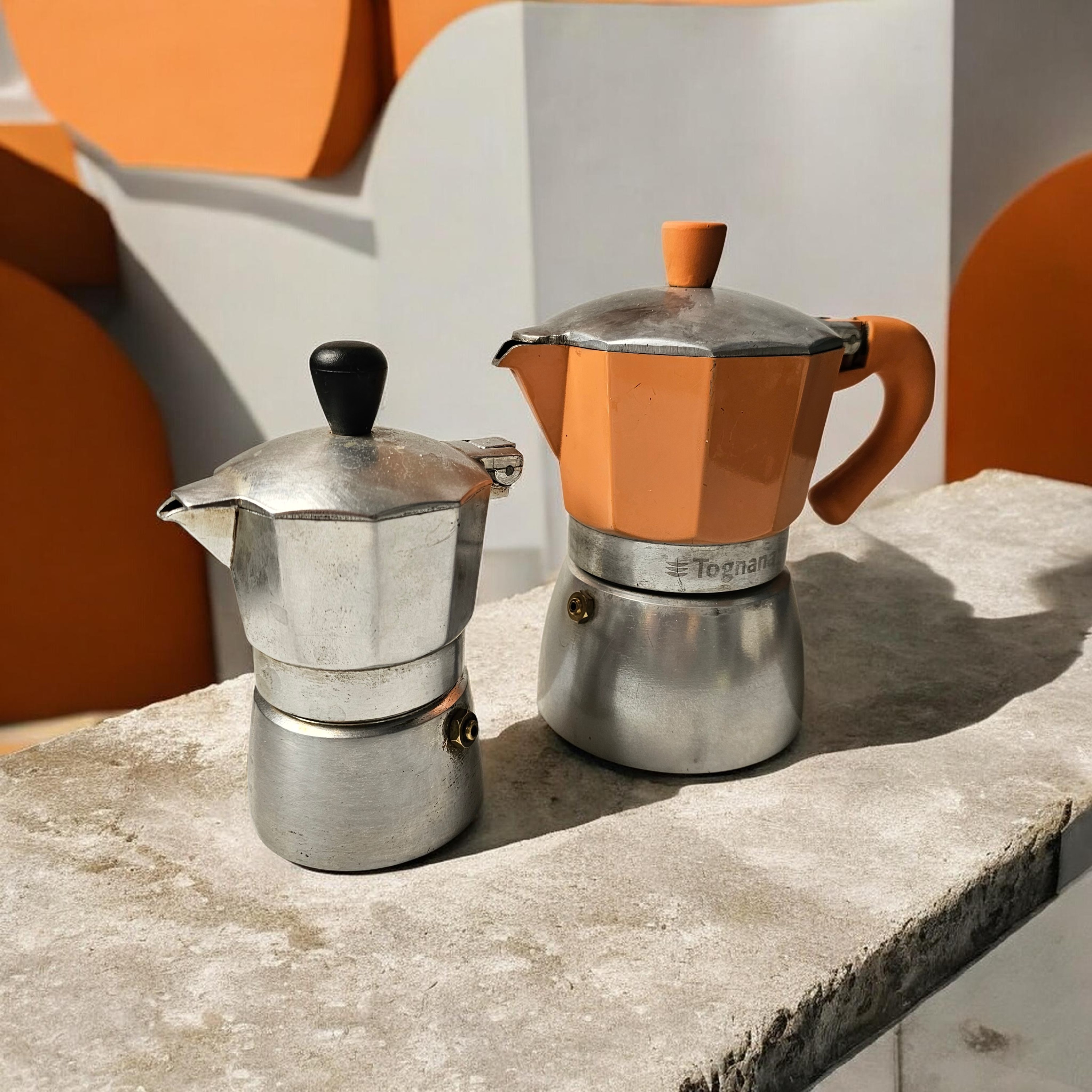 Lot de deux cafetières Italienne [ 2 tasses ; 1 Tasse ] Bon état -  reconditionné disponible sur Label Emmaüs