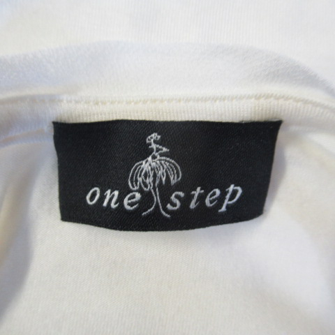 Voir photo 4 de HF28 - Top léger - One Step - Taille 44 HF28 - Top léger - One Step - Taille 44 - Vue 4 -