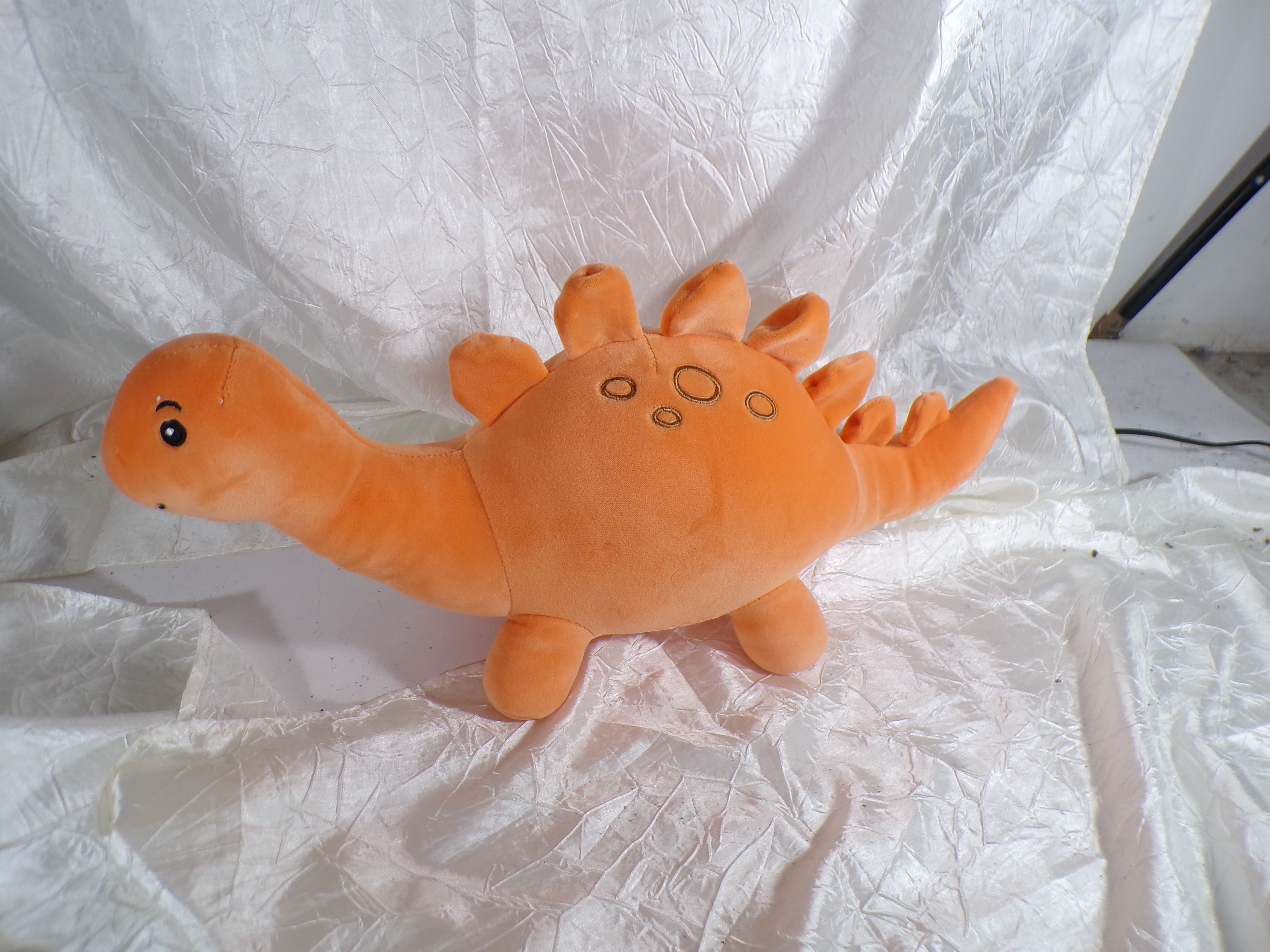 Voir photo 3 de PELUCHE DINOSAURE 44 CM PELUCHE DINOSAURE 44 CM Bon état - Vue 3 -