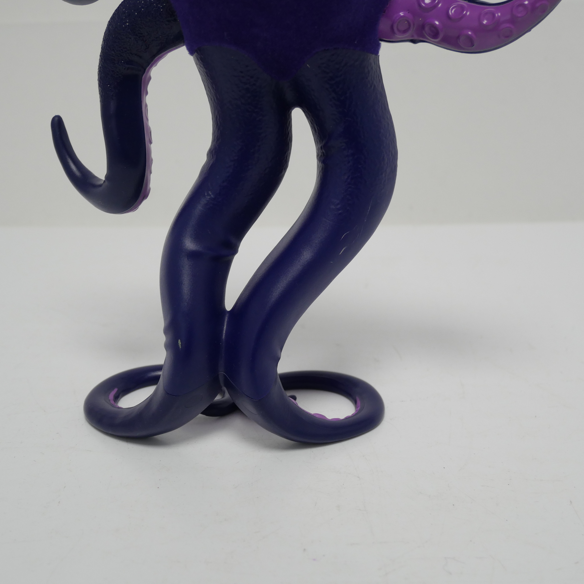 Poupée Disney Ursula la sorcière des mers de La petite sirène Bon état - Vue 5 - 