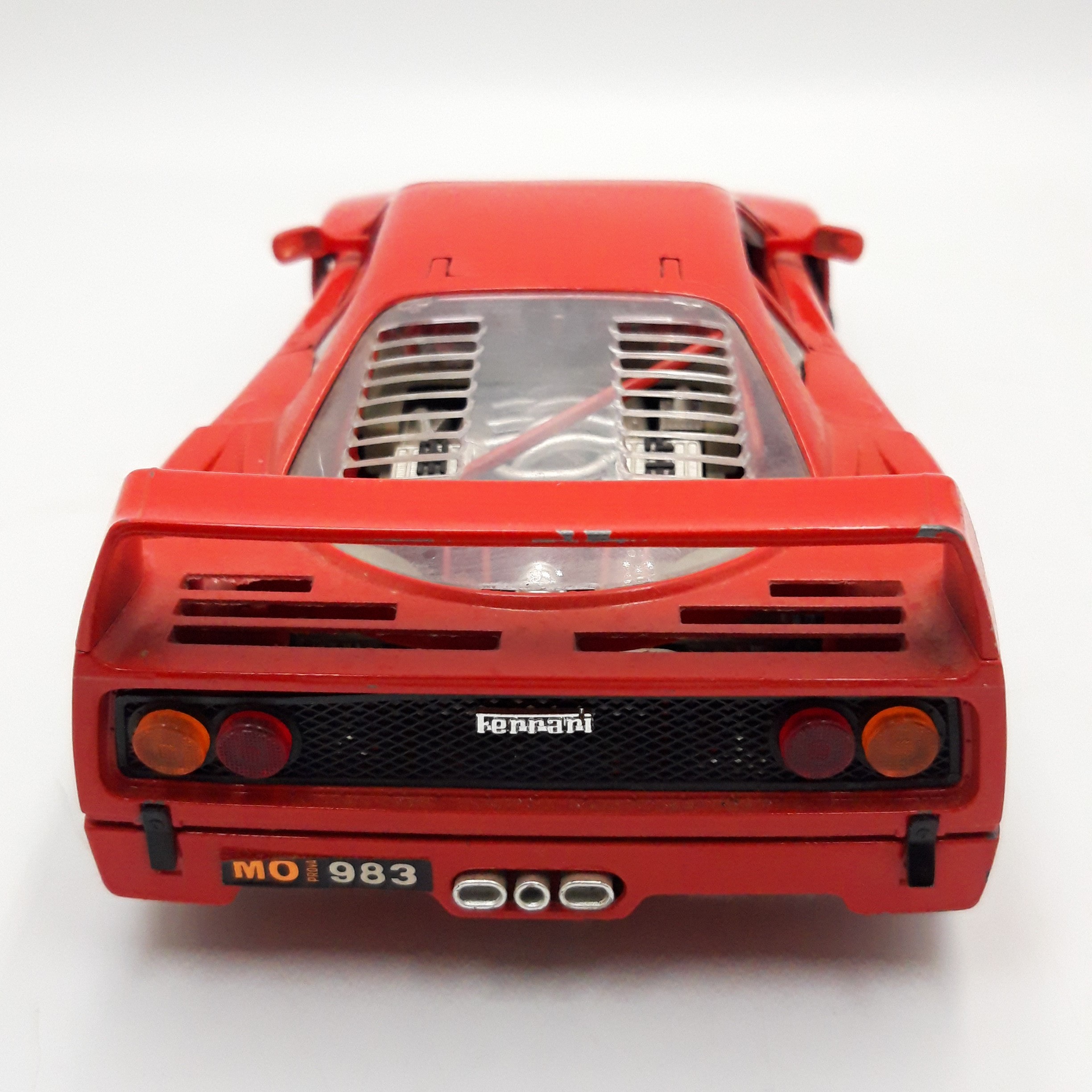 Voiture miniature de Collection, FERRARI F40 (1987) BURAGO Rouge, Ech.1/18. Très bon état - Vue 6 - 