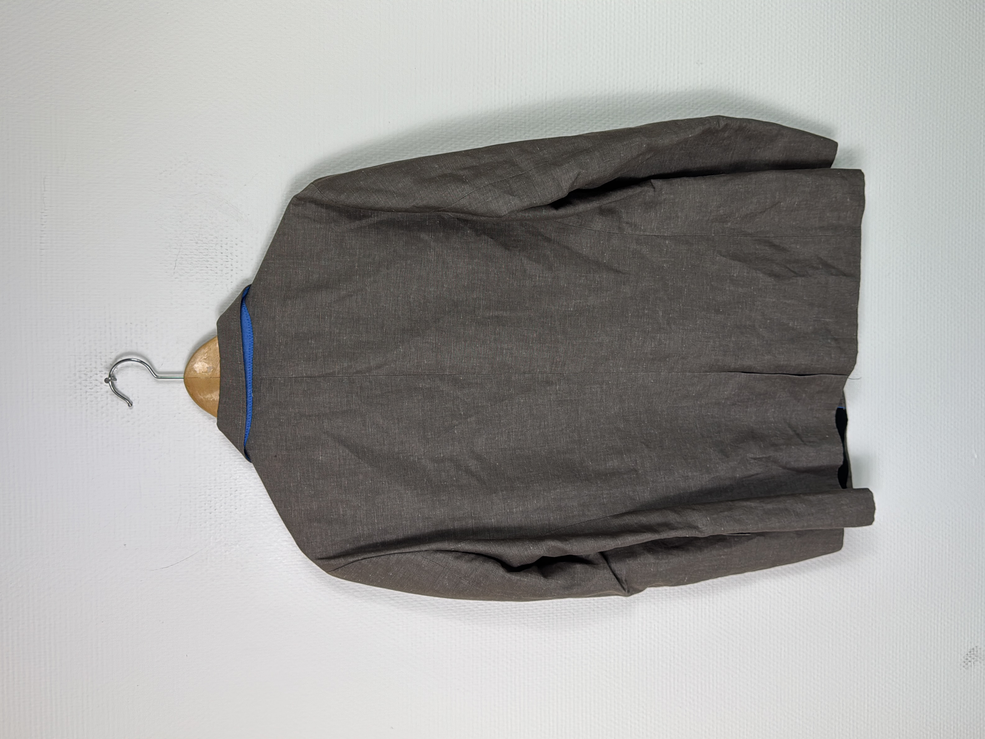 Voir photo 4 de Blazer Esprit gris homme Taille unique Blazer Esprit gris homme Taille unique Très bon état - Vue 4 -