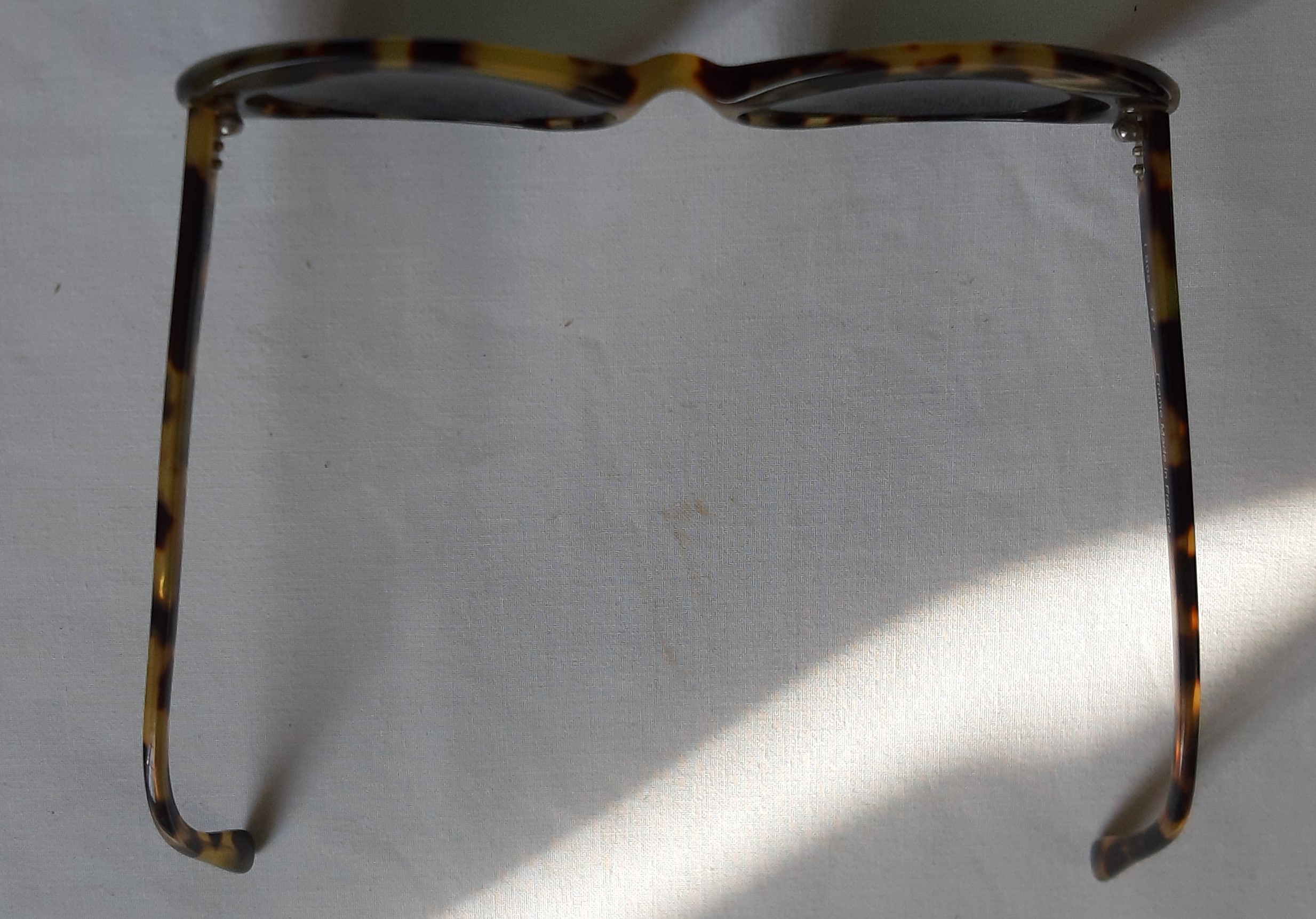 Lunettes de soleil femme rétro ovale, écaille foncé, IDC made in France, vintage Bon état - Vue 7 - 